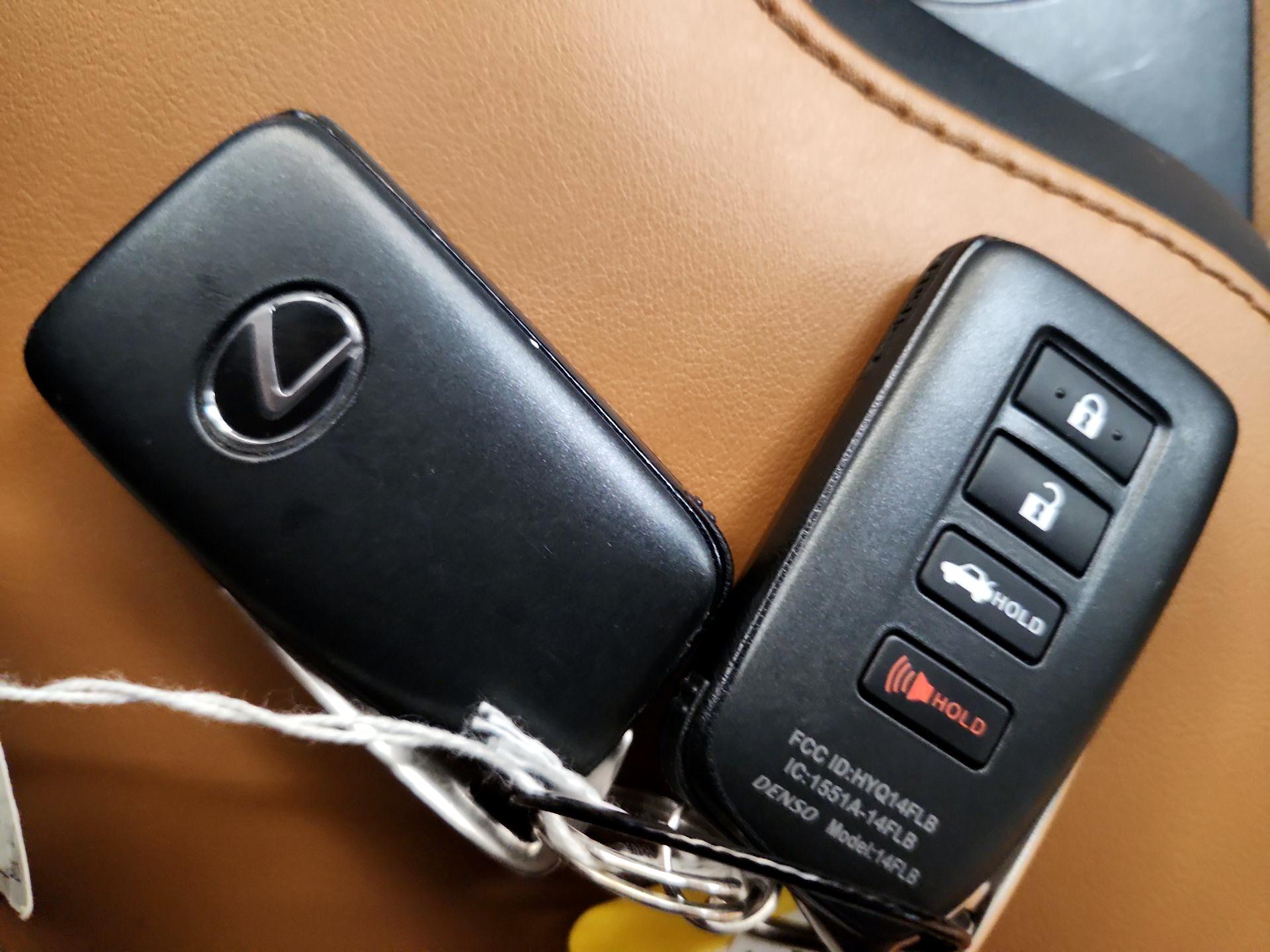 Thumbnail: 2022 Lexus IS - 18