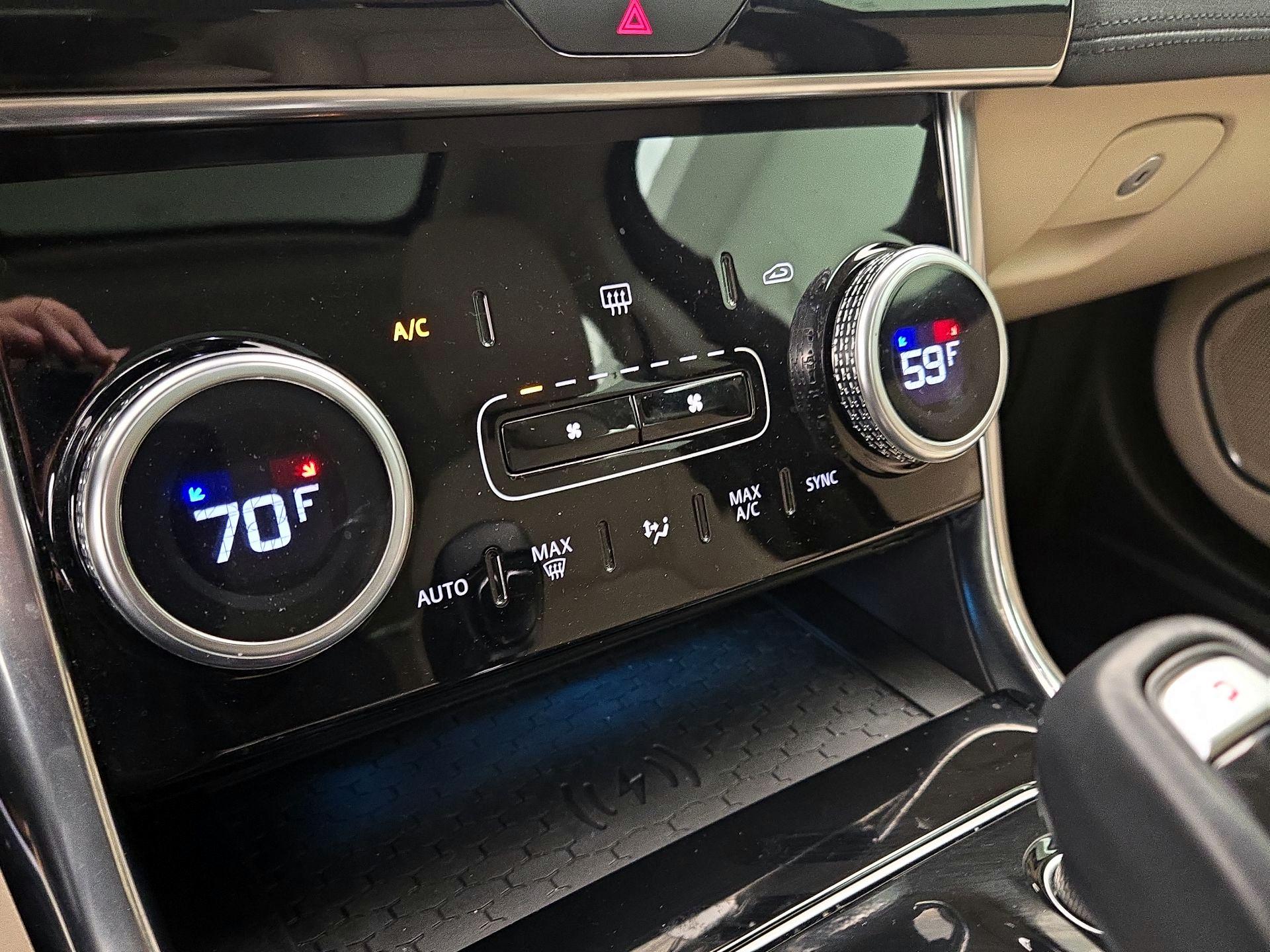 Thumbnail: 2020 Jaguar XE - 17