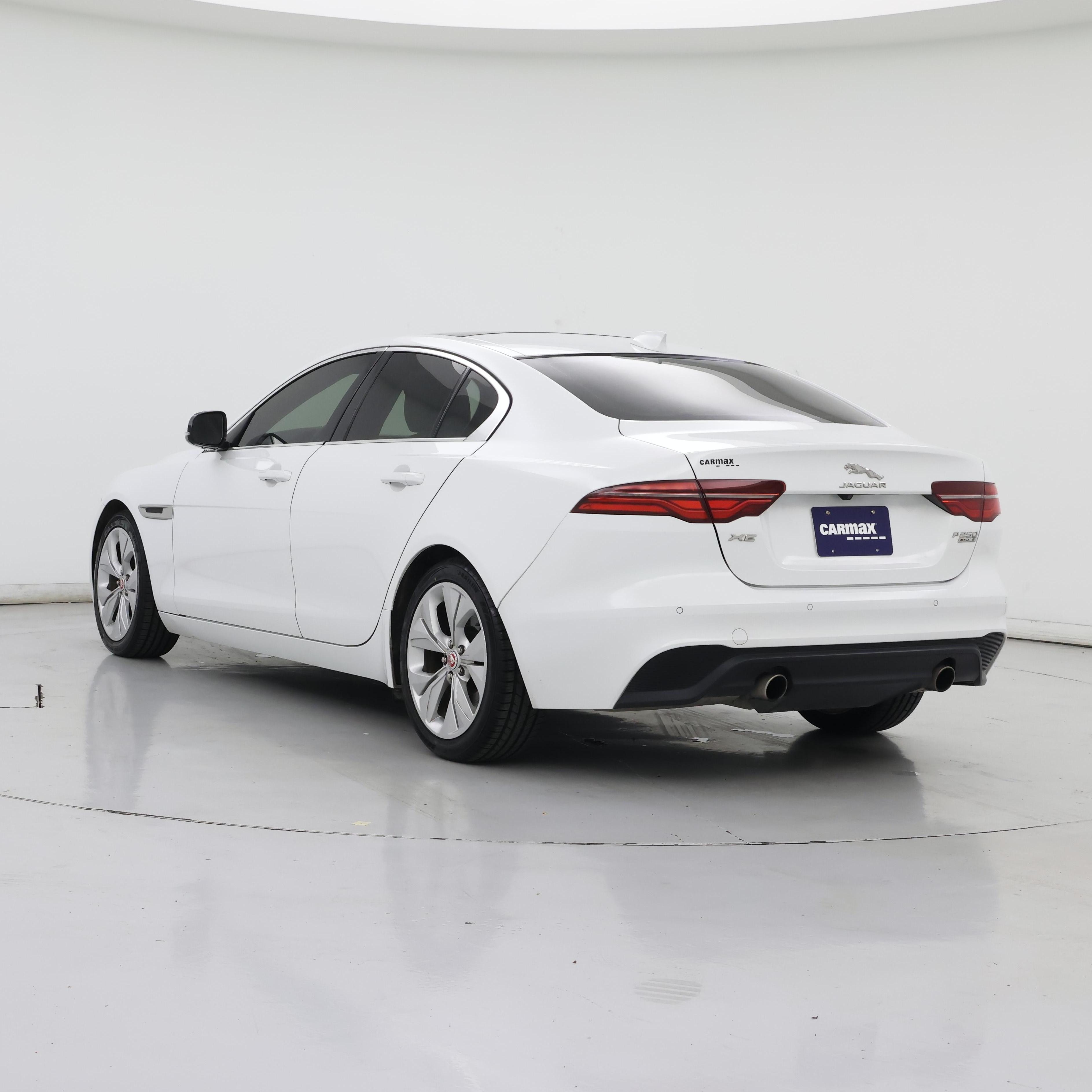 Thumbnail: 2020 Jaguar XE - 2