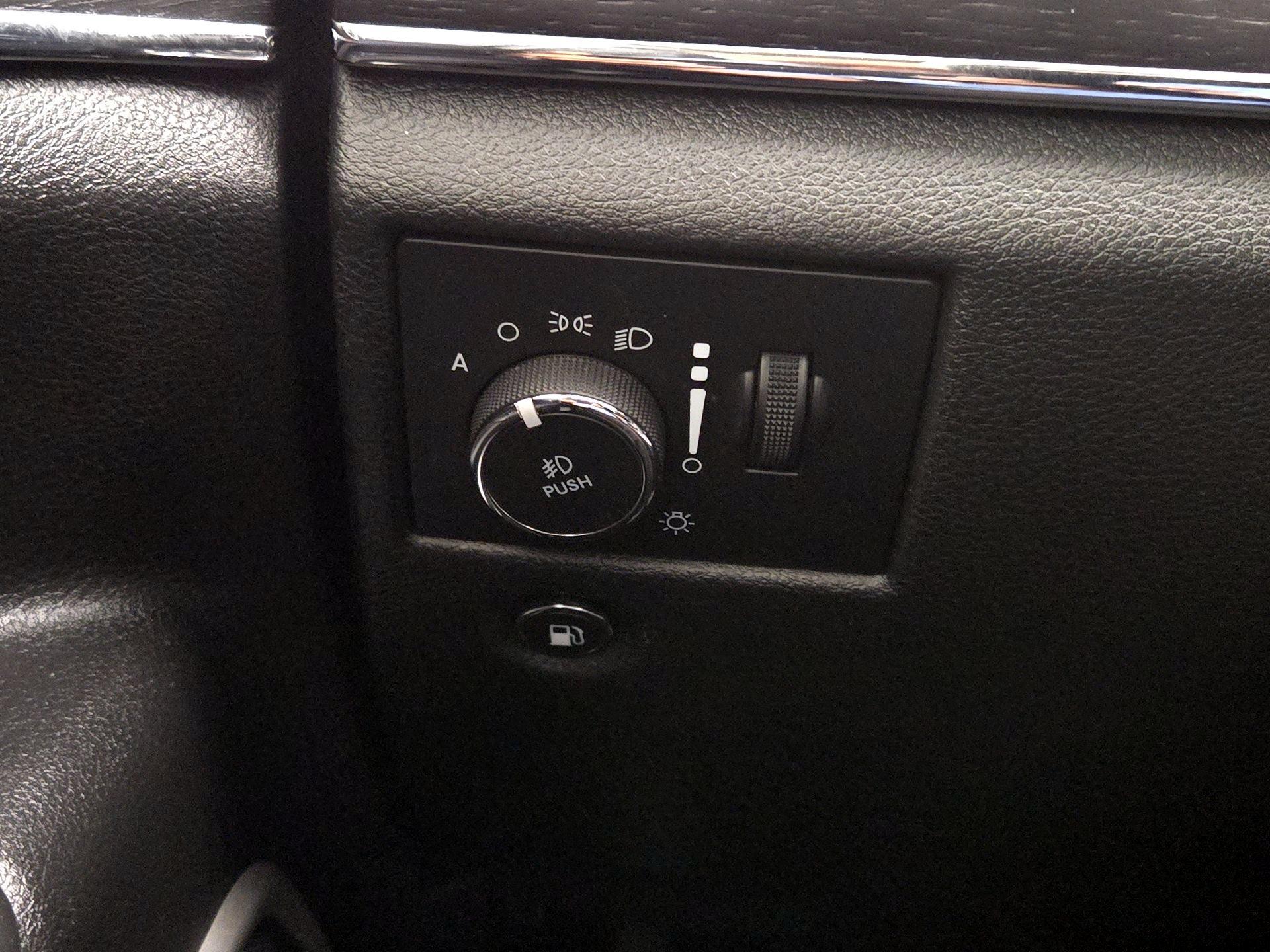 Thumbnail: 2021 Jeep Grand Cherokee - 13