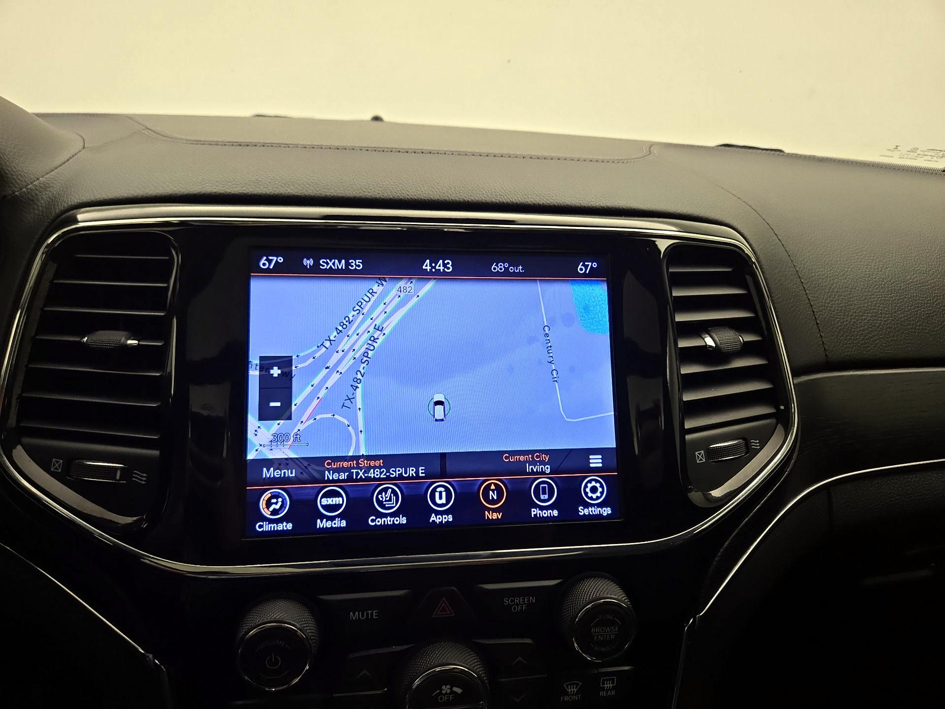 Thumbnail: 2021 Jeep Grand Cherokee - 14