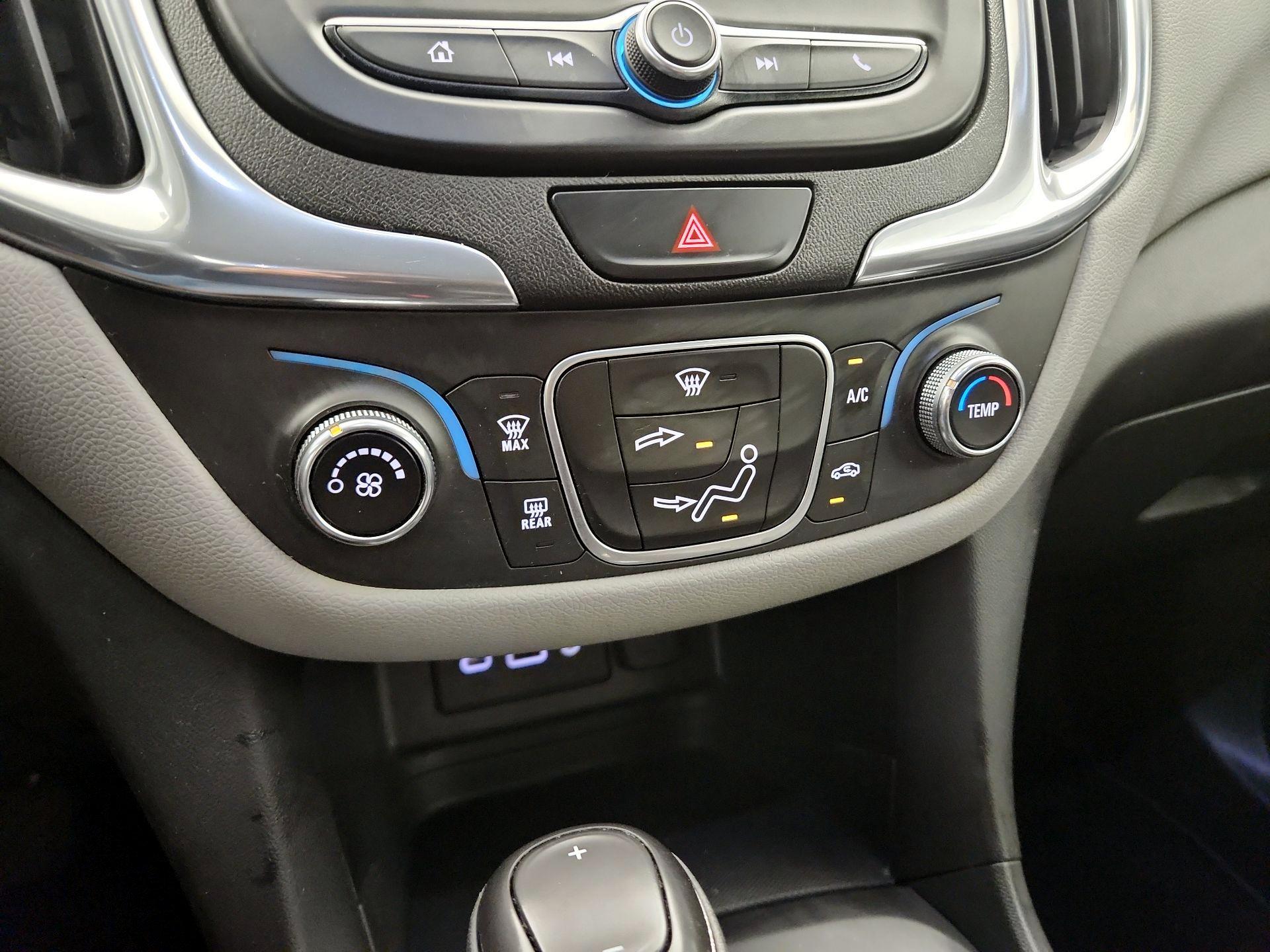 Thumbnail: 2019 Chevrolet Equinox - 16