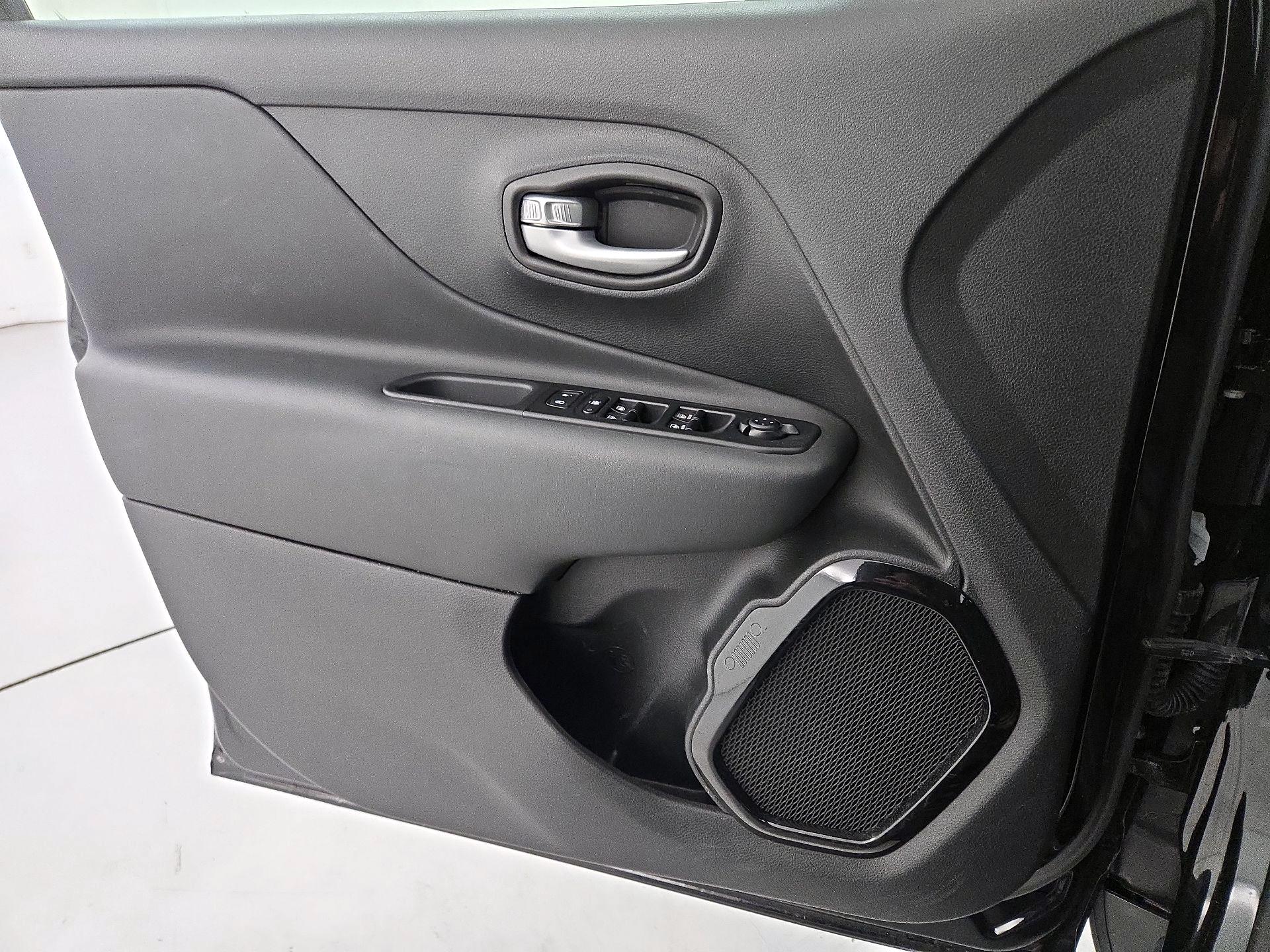 Thumbnail: 2023 Jeep Renegade - 12