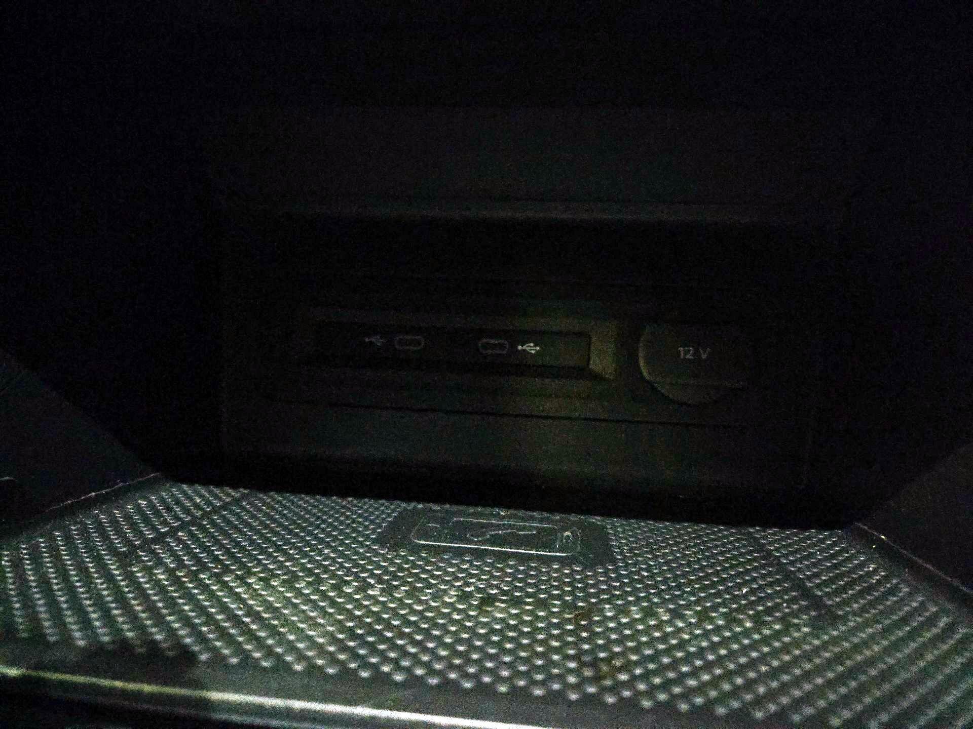 Thumbnail: 2022 Volkswagen Atlas - 18