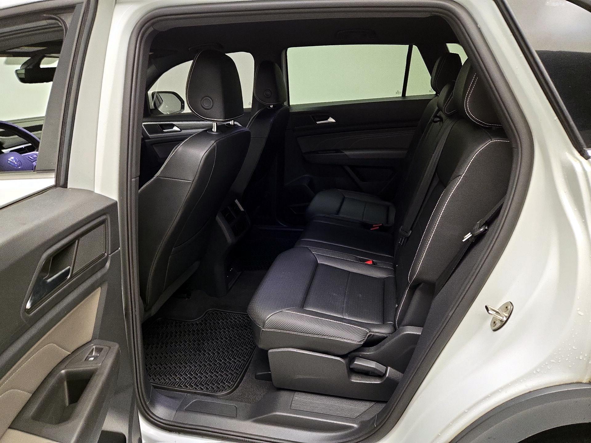 Thumbnail: 2022 Volkswagen Atlas - 19