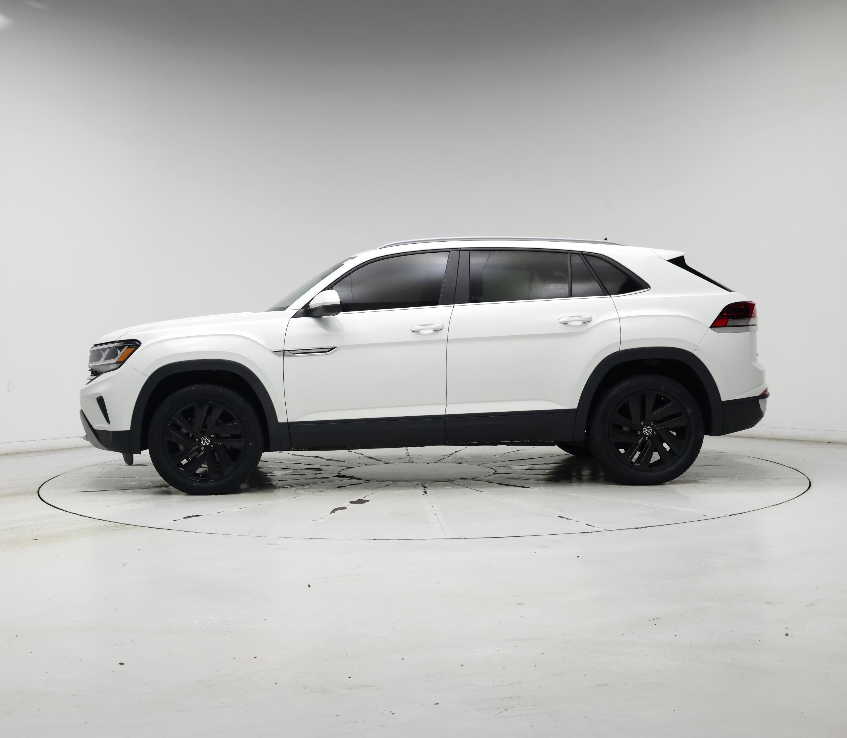 Thumbnail: 2022 Volkswagen Atlas - 3