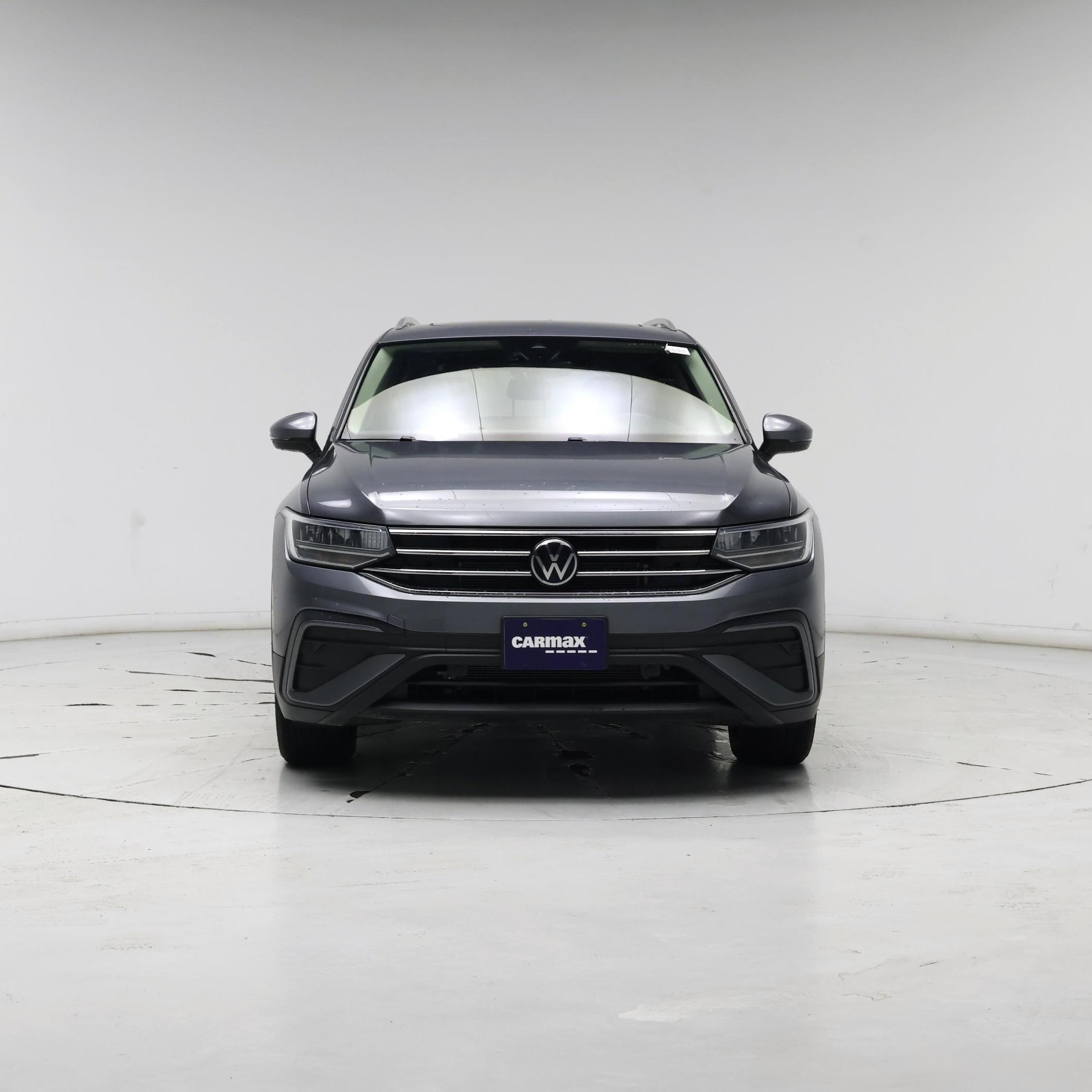 Thumbnail: 2023 Volkswagen Tiguan - 5