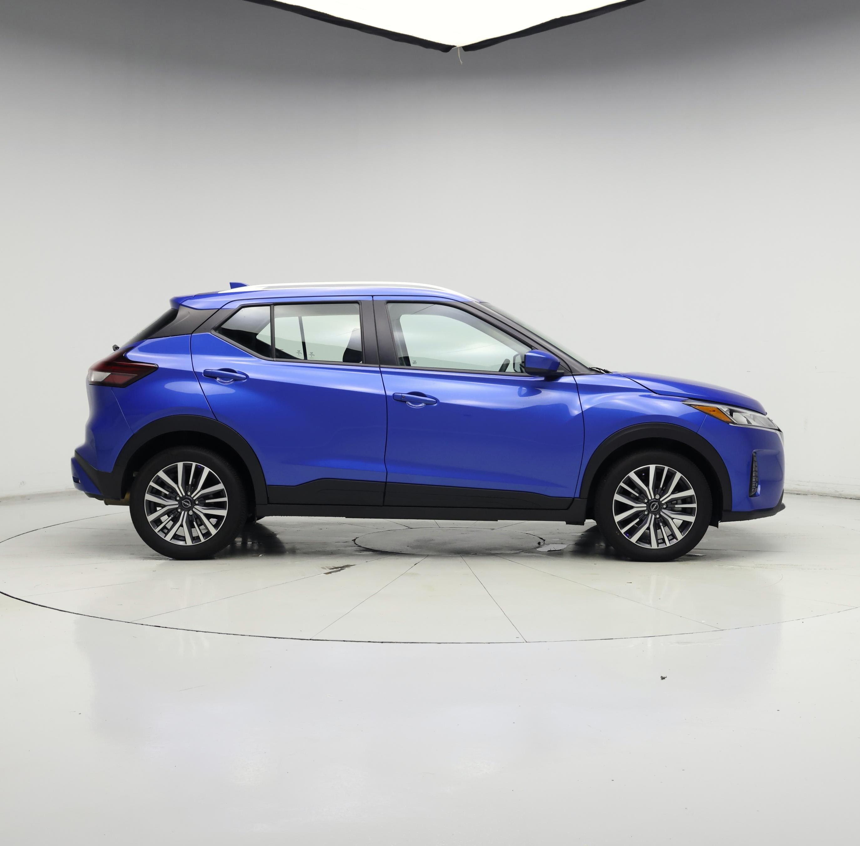 Thumbnail: 2024 Nissan Kicks - 7