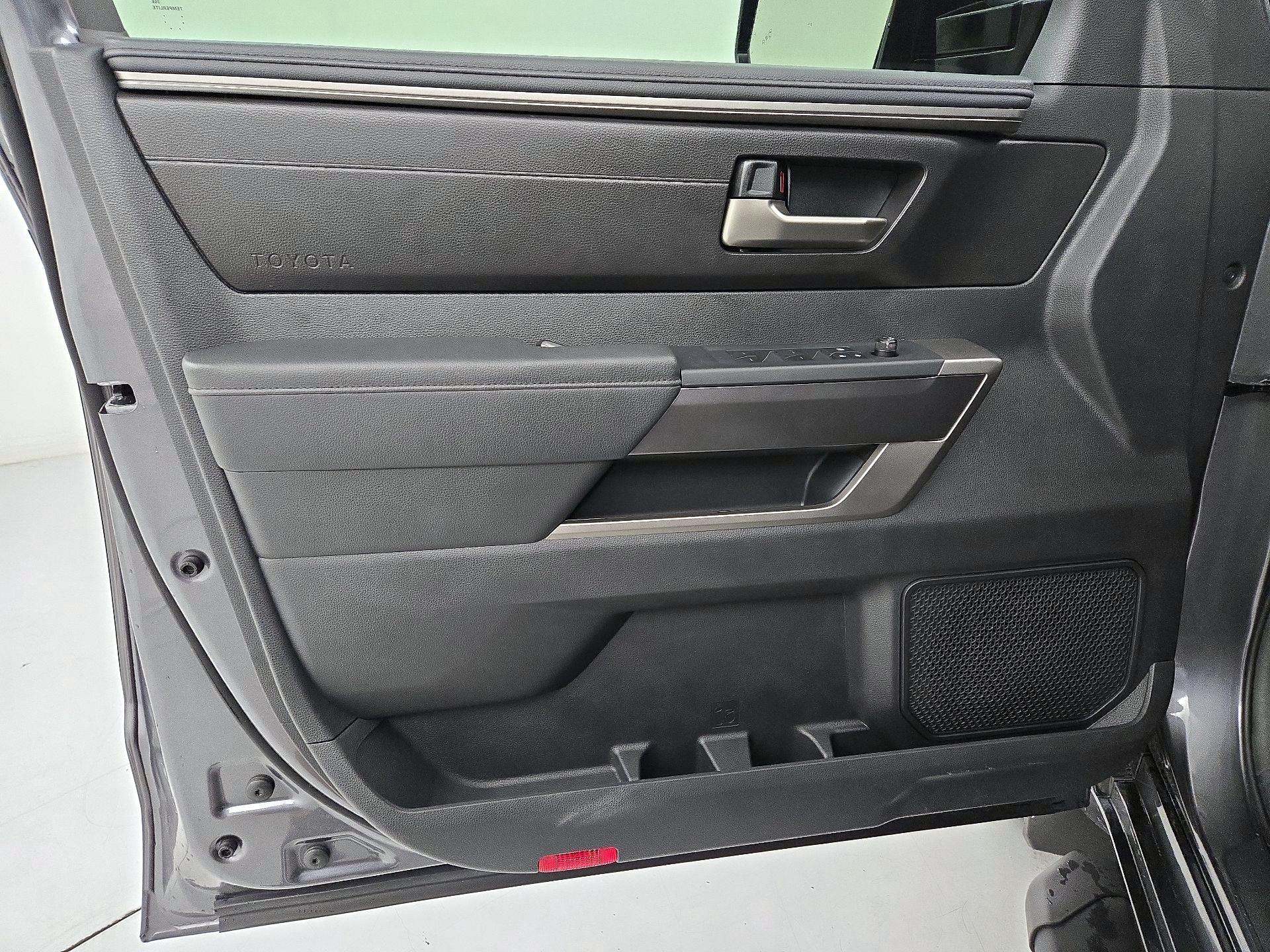 Thumbnail: 2025 Toyota Tundra - 12