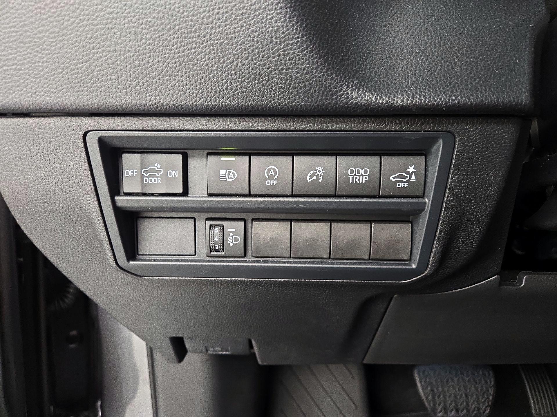 Thumbnail: 2025 Toyota Tundra - 13