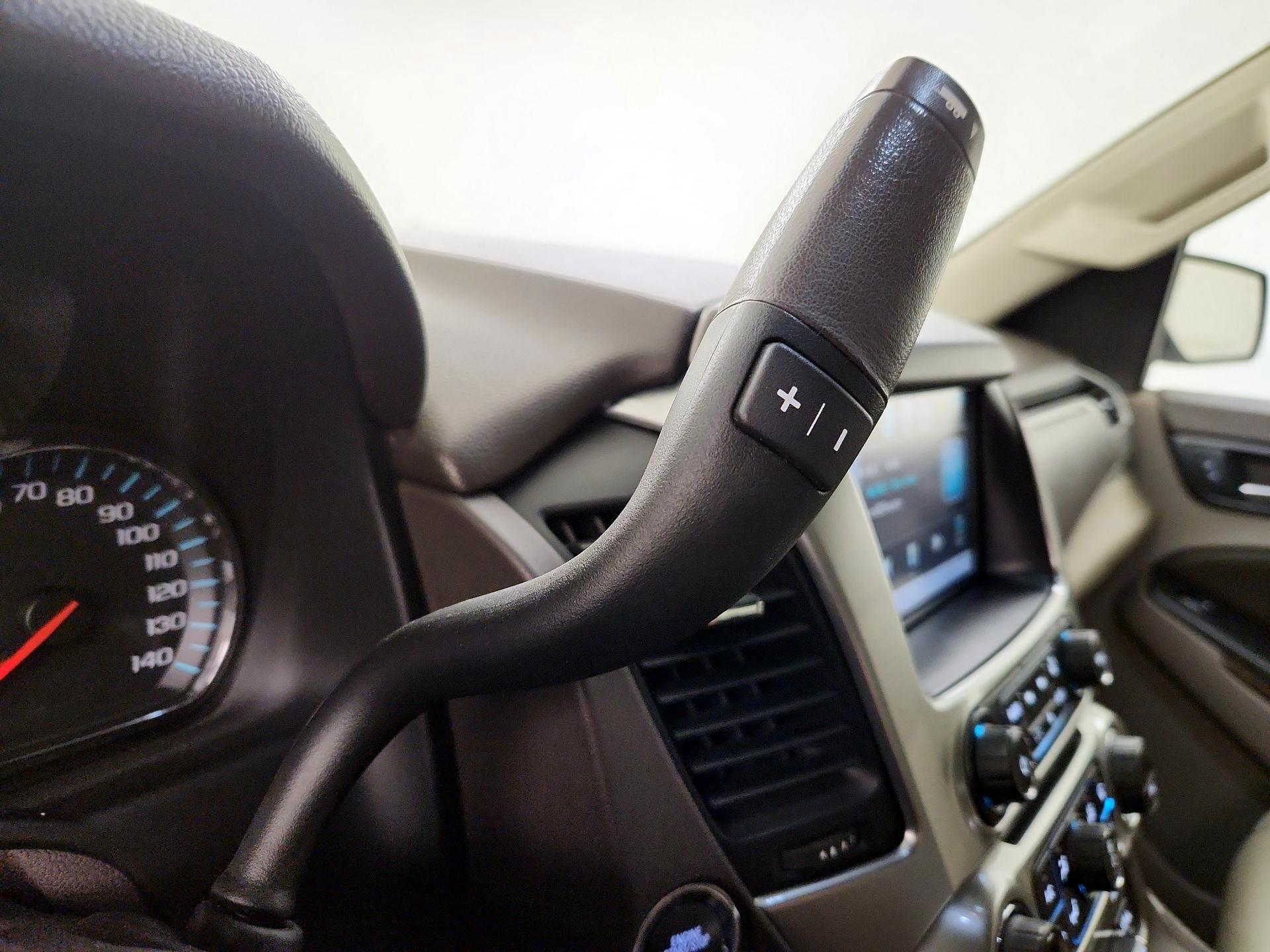 Thumbnail: 2015 Chevrolet Tahoe - 18