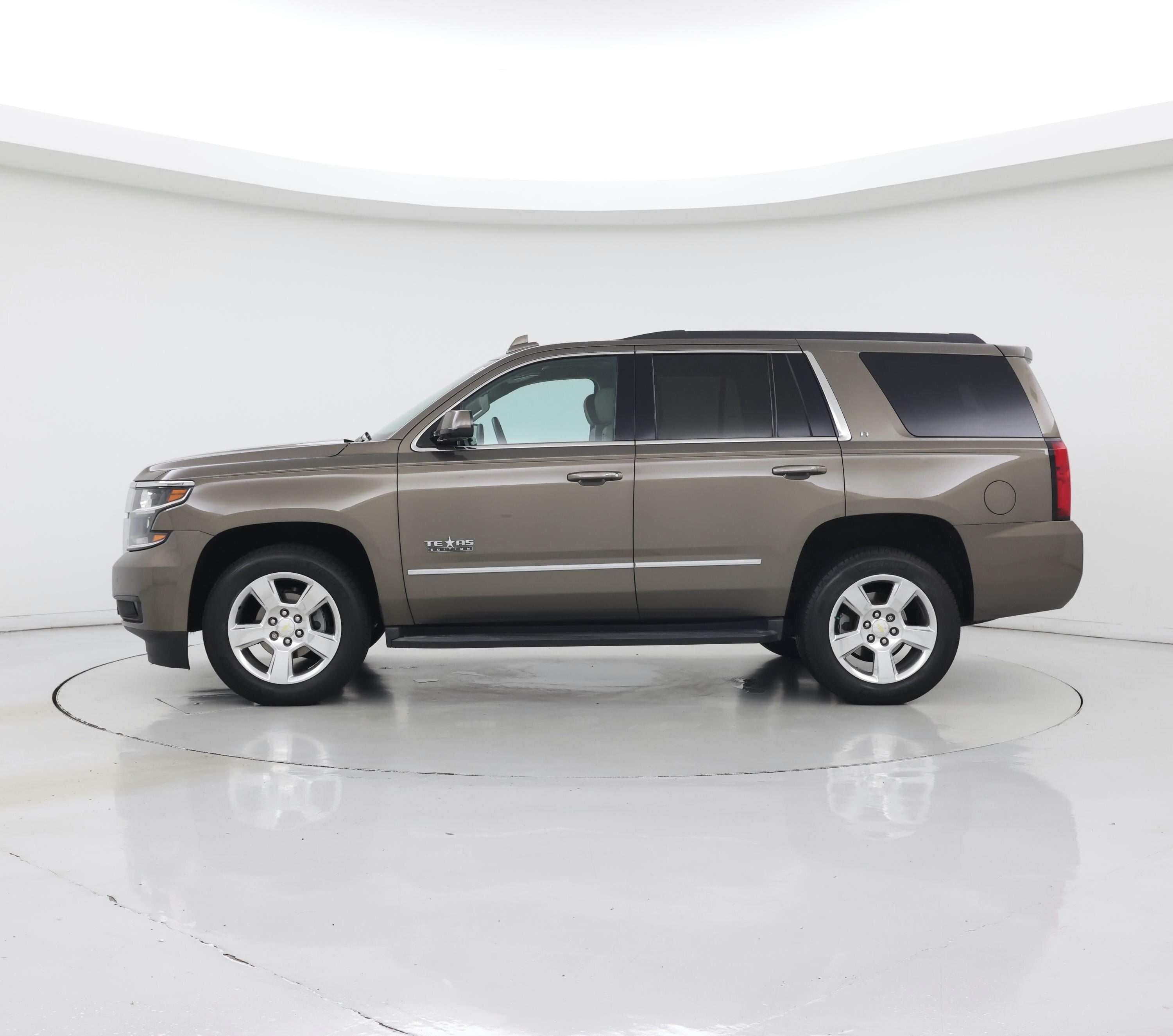 Thumbnail: 2015 Chevrolet Tahoe - 3