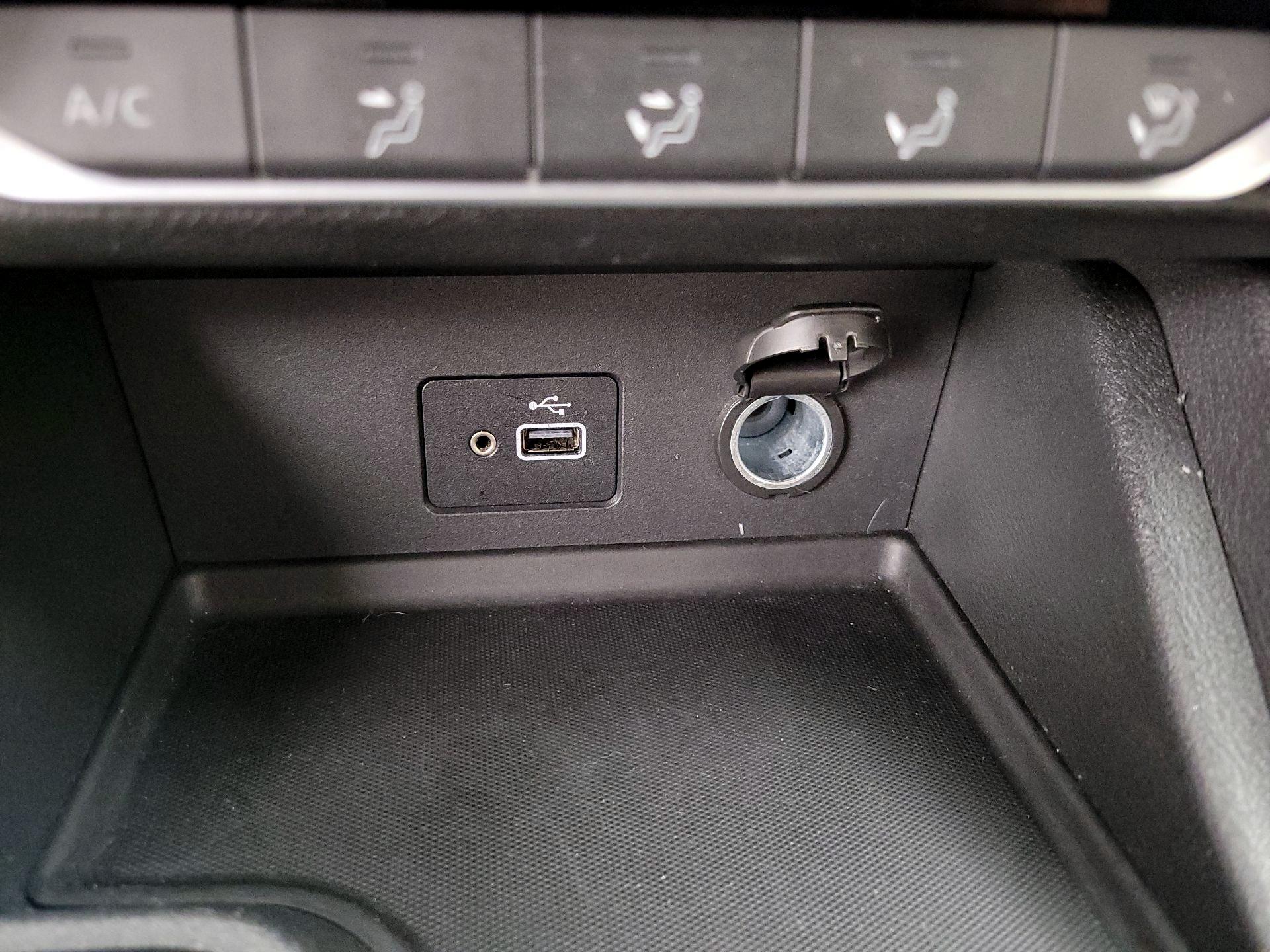 Thumbnail: 2021 Nissan Sentra - 16