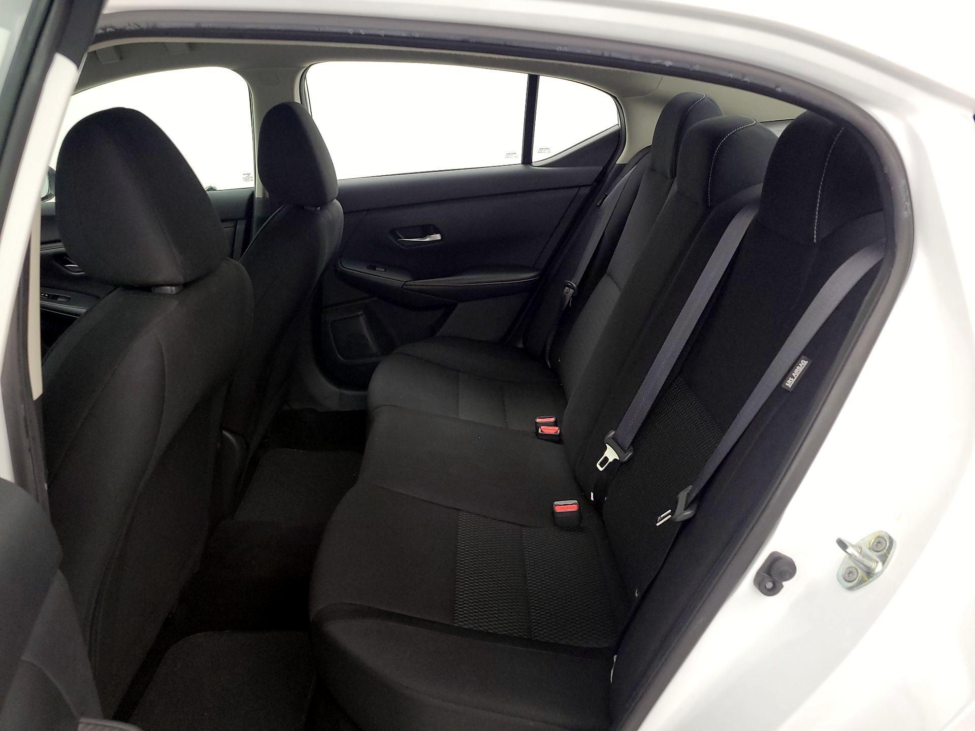 Thumbnail: 2021 Nissan Sentra - 17