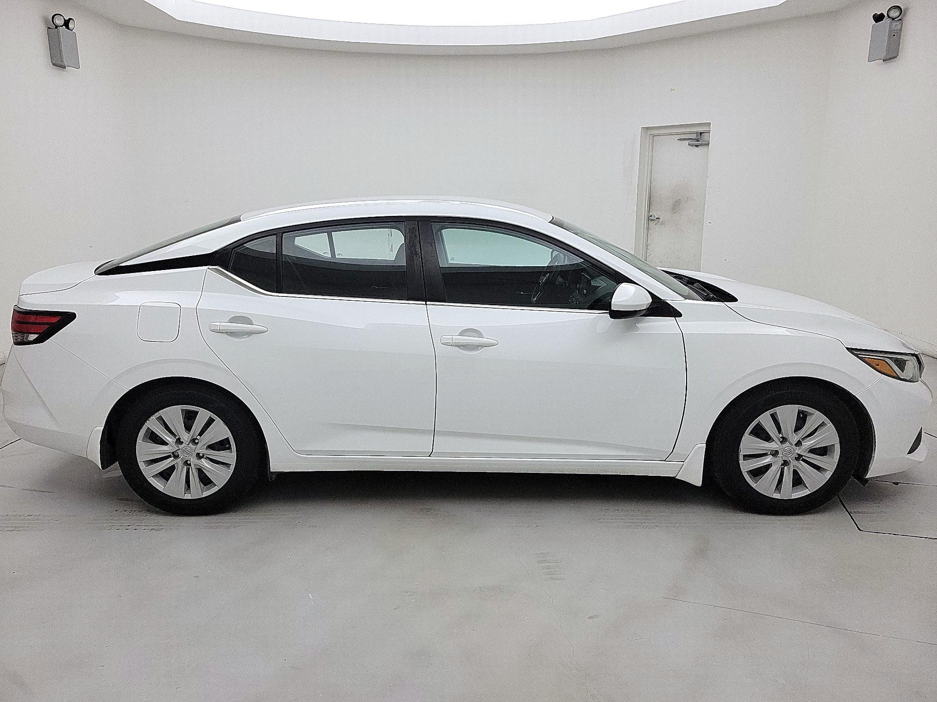 Thumbnail: 2021 Nissan Sentra - 4