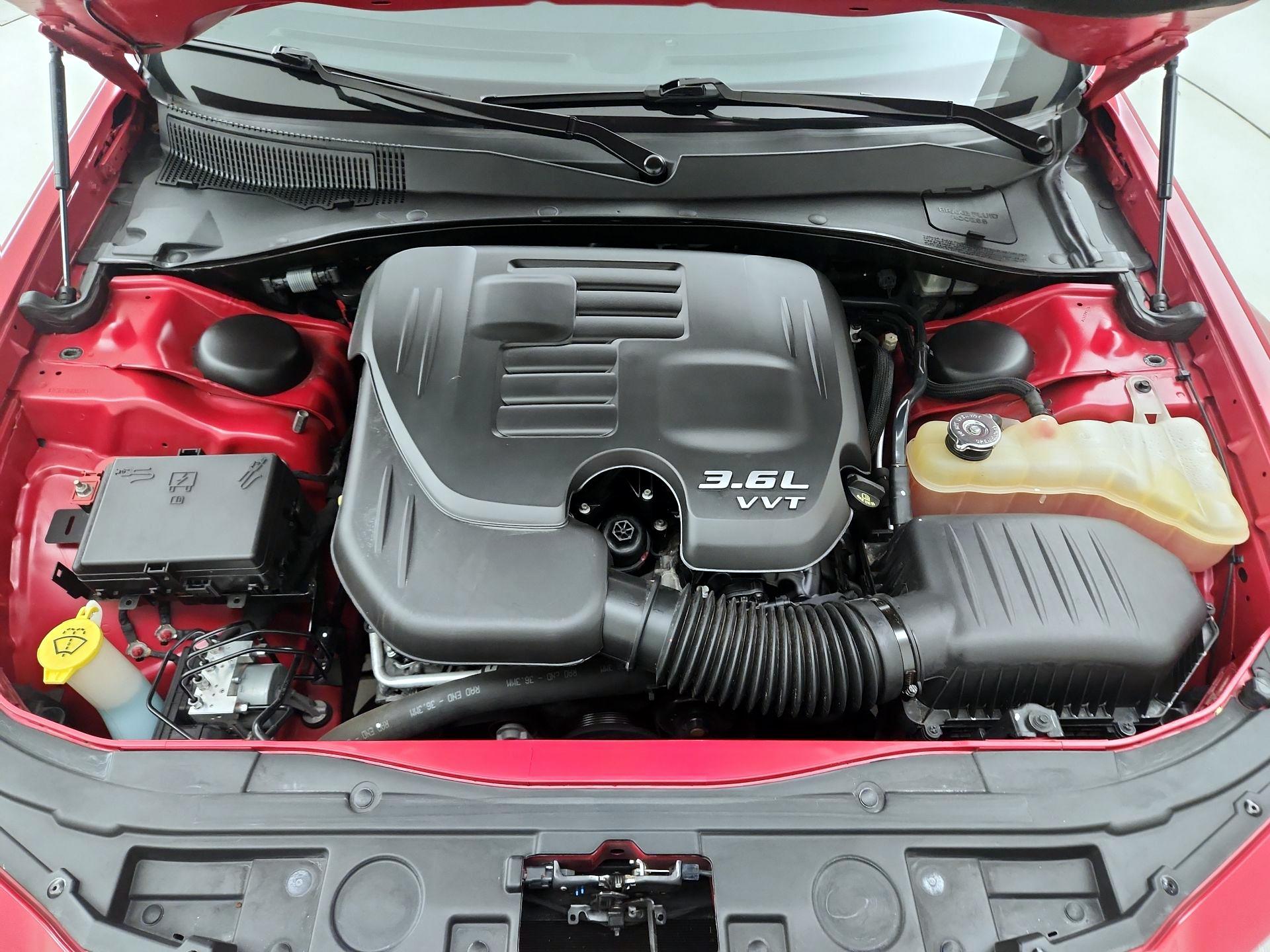 Thumbnail: 2016 Chrysler 300 - 17