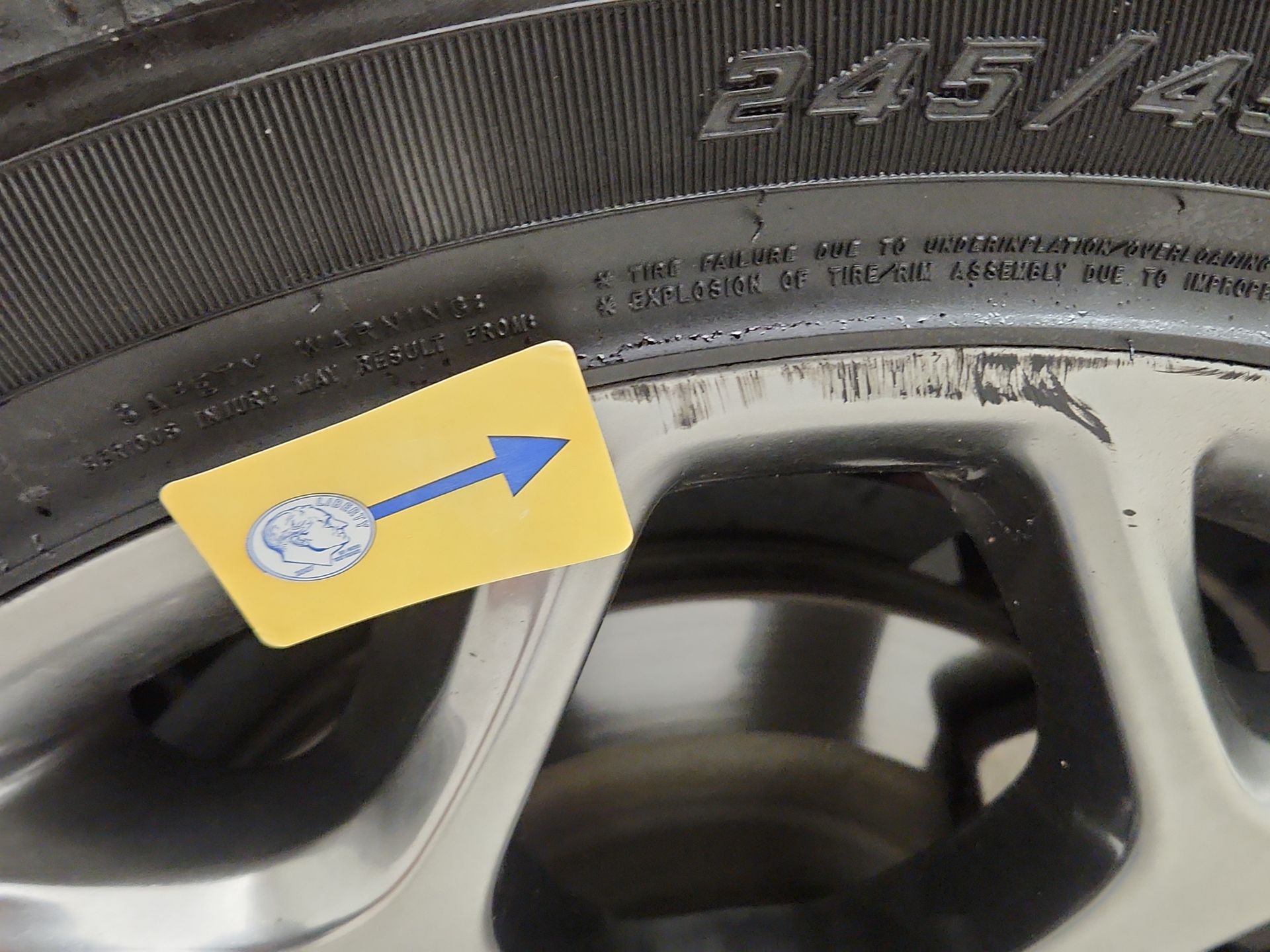 Thumbnail: 2016 Chrysler 300 - 19