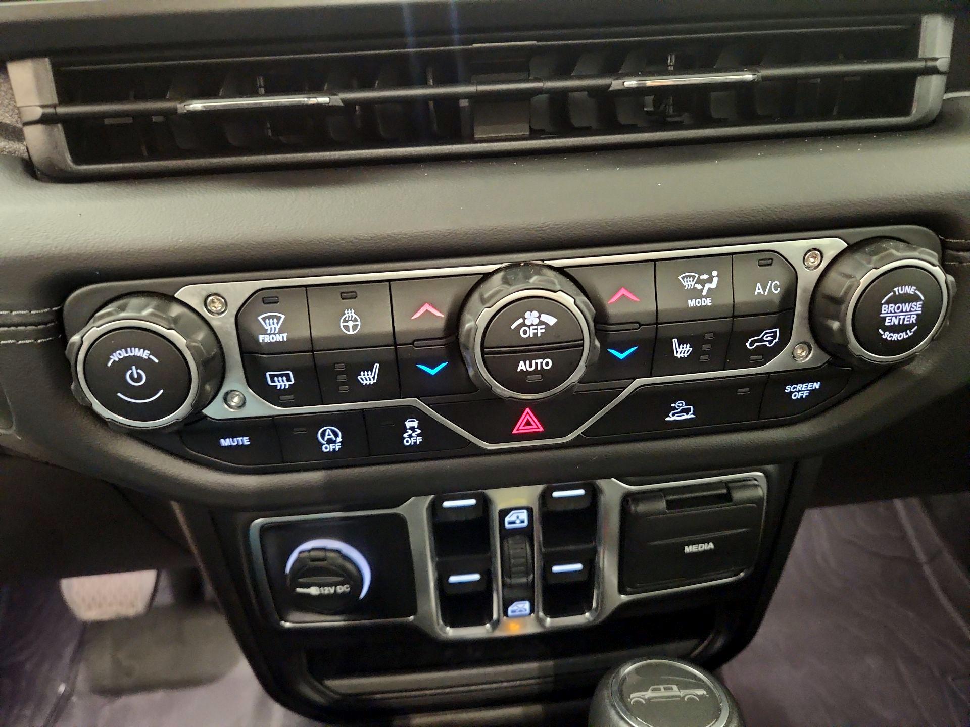 Thumbnail: 2025 Jeep Gladiator - 14