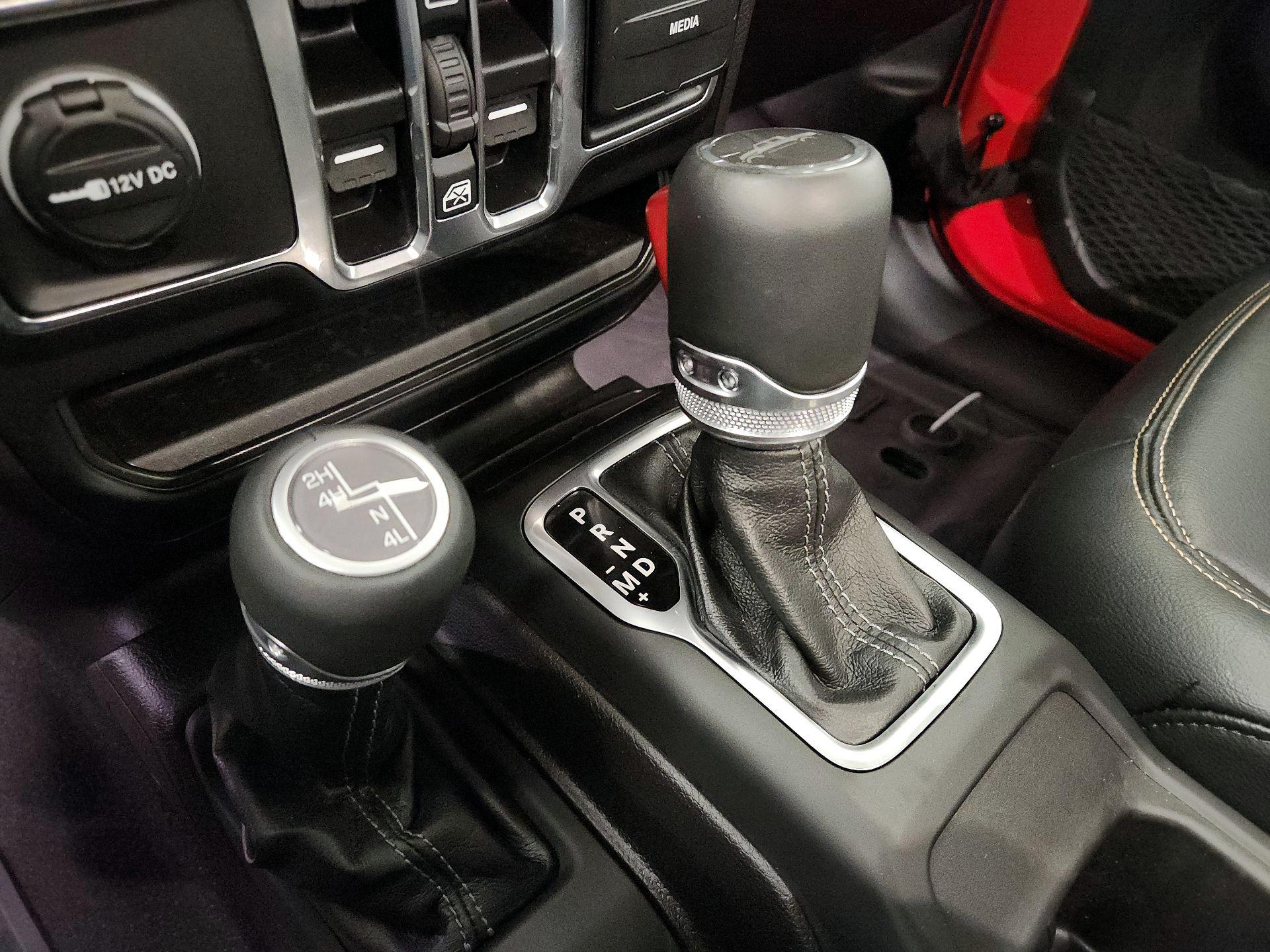 Thumbnail: 2025 Jeep Gladiator - 15