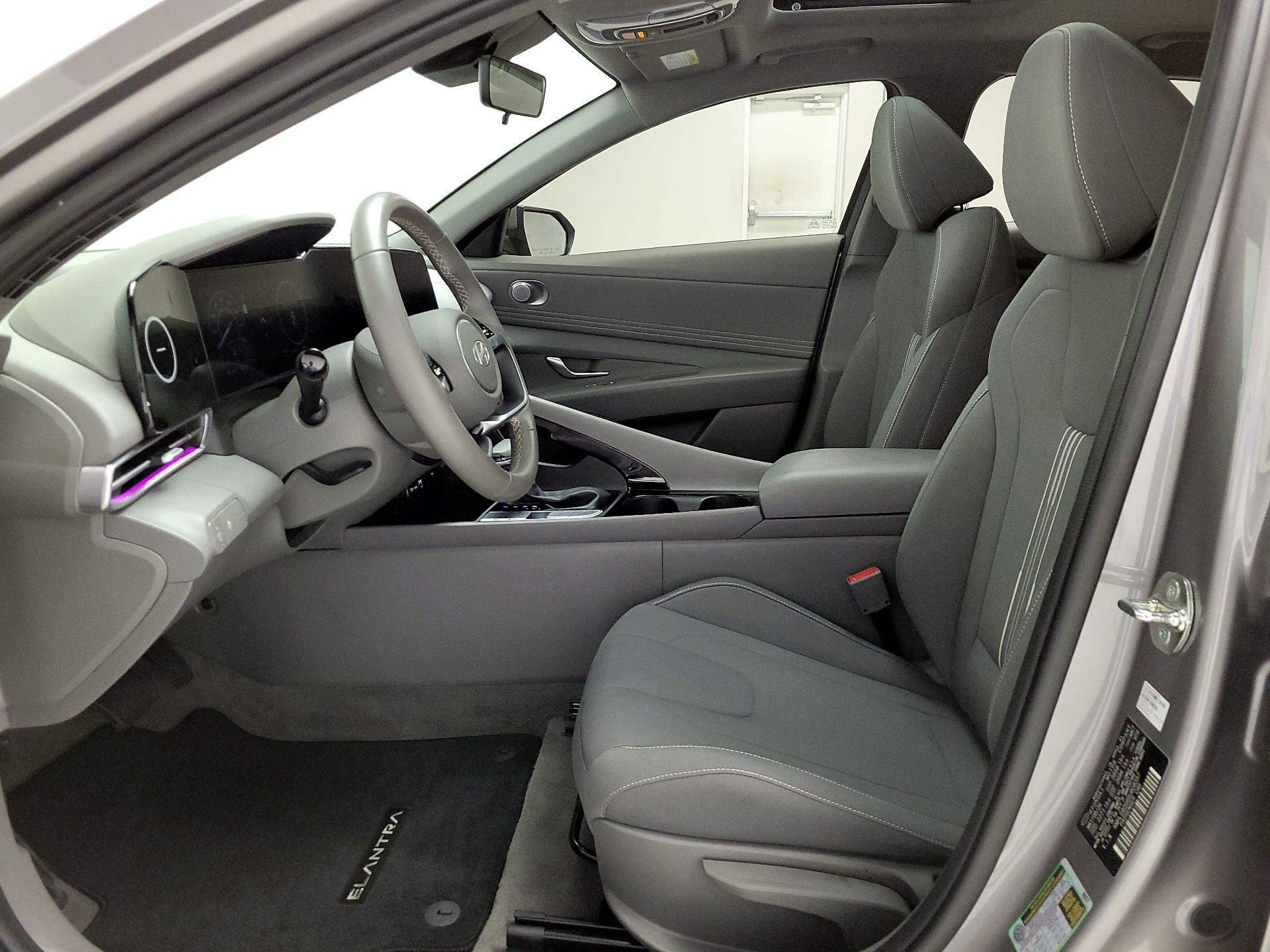 Thumbnail: 2024 Hyundai Elantra - 11