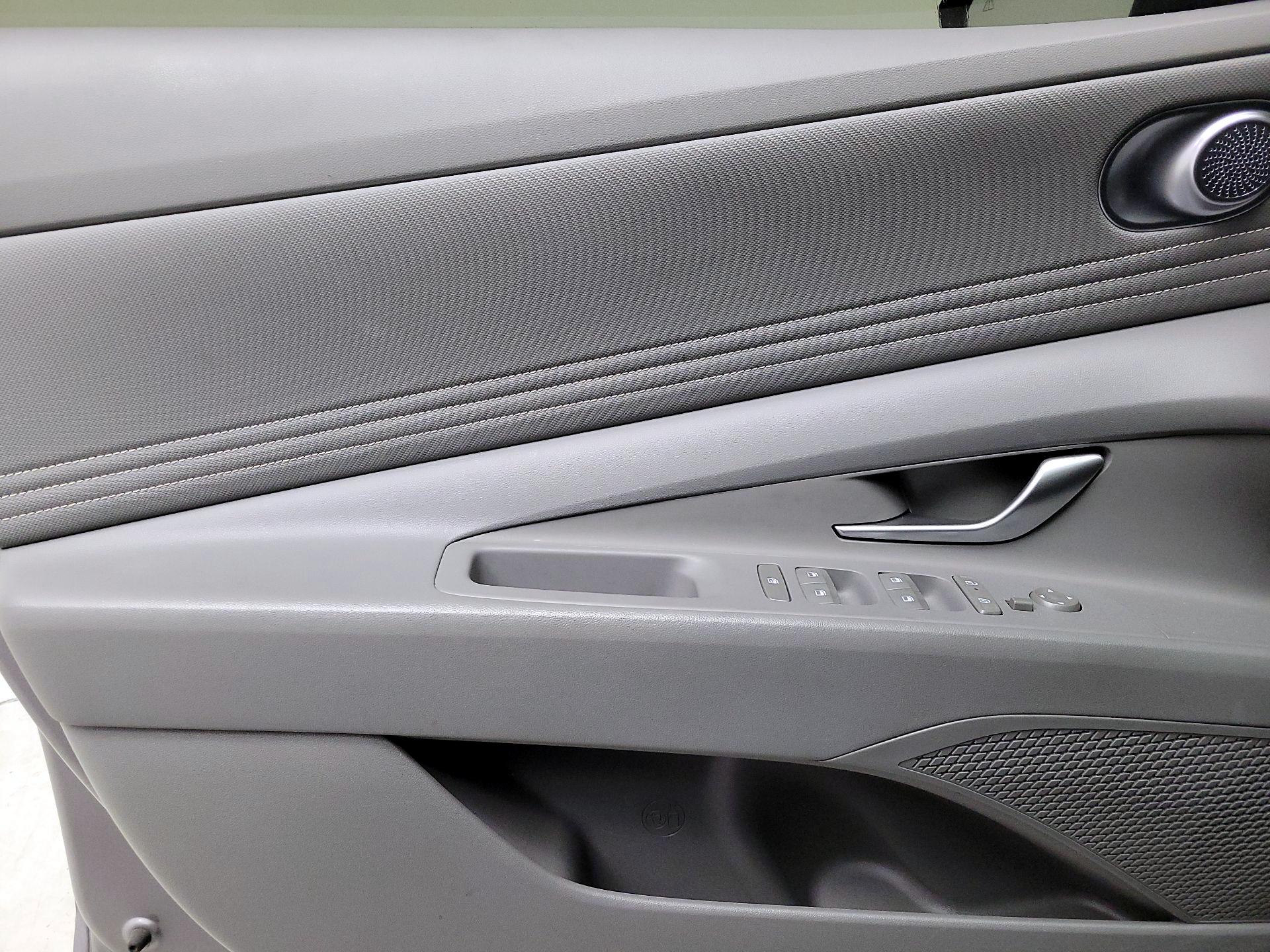 Thumbnail: 2024 Hyundai Elantra - 12