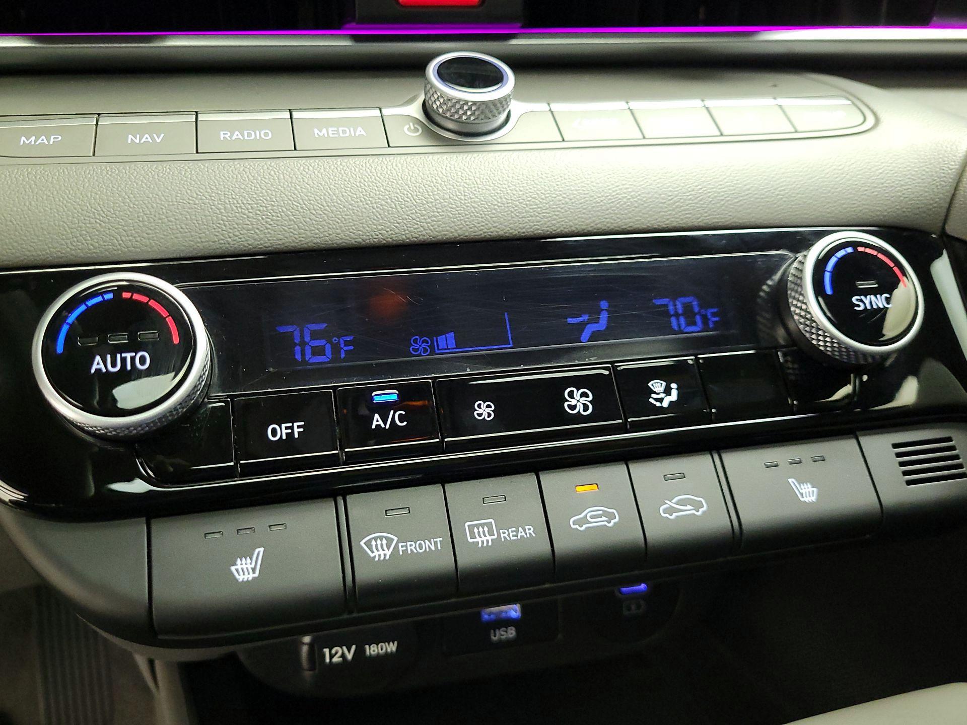 Thumbnail: 2024 Hyundai Elantra - 17