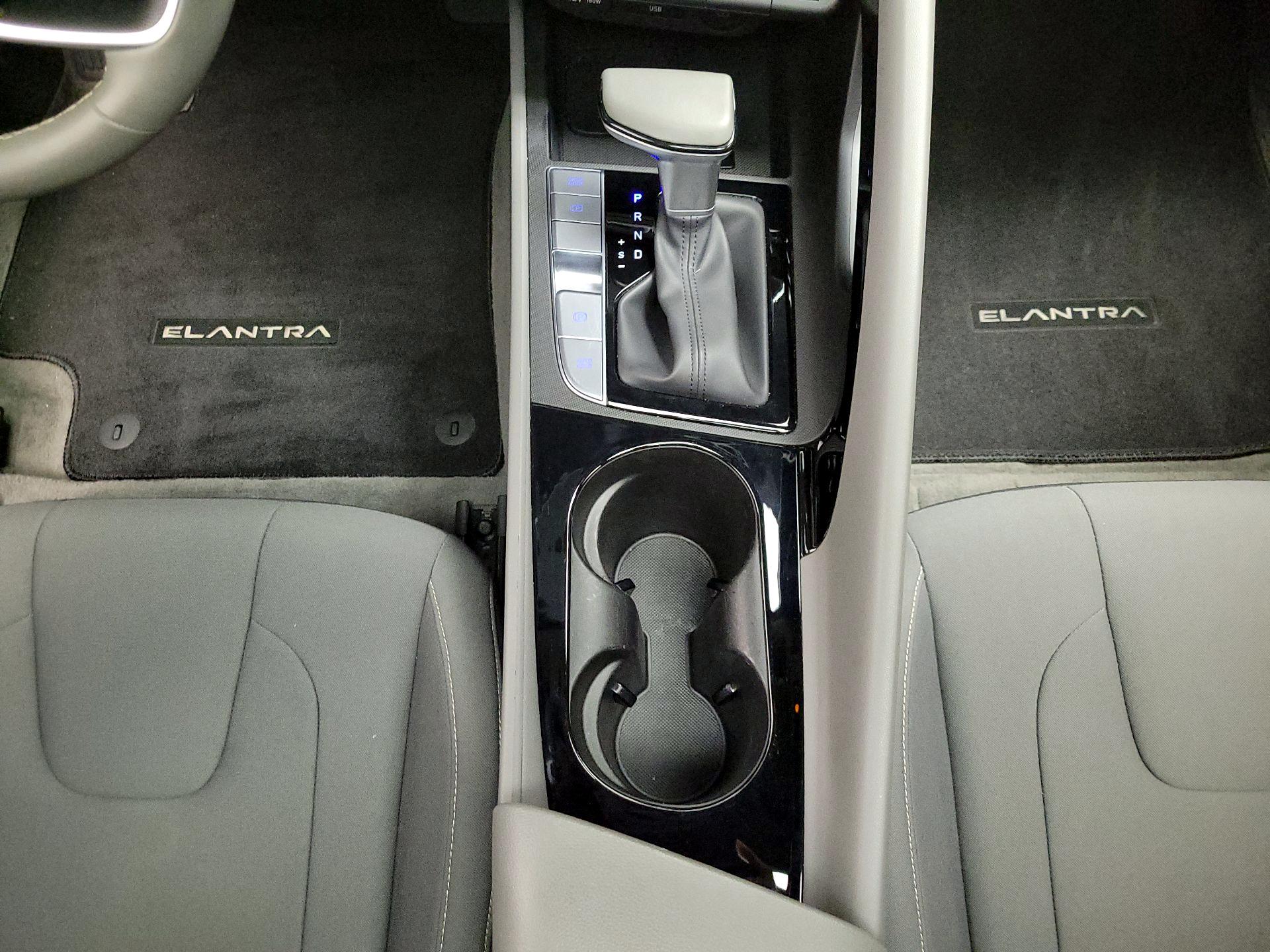 Thumbnail: 2024 Hyundai Elantra - 18