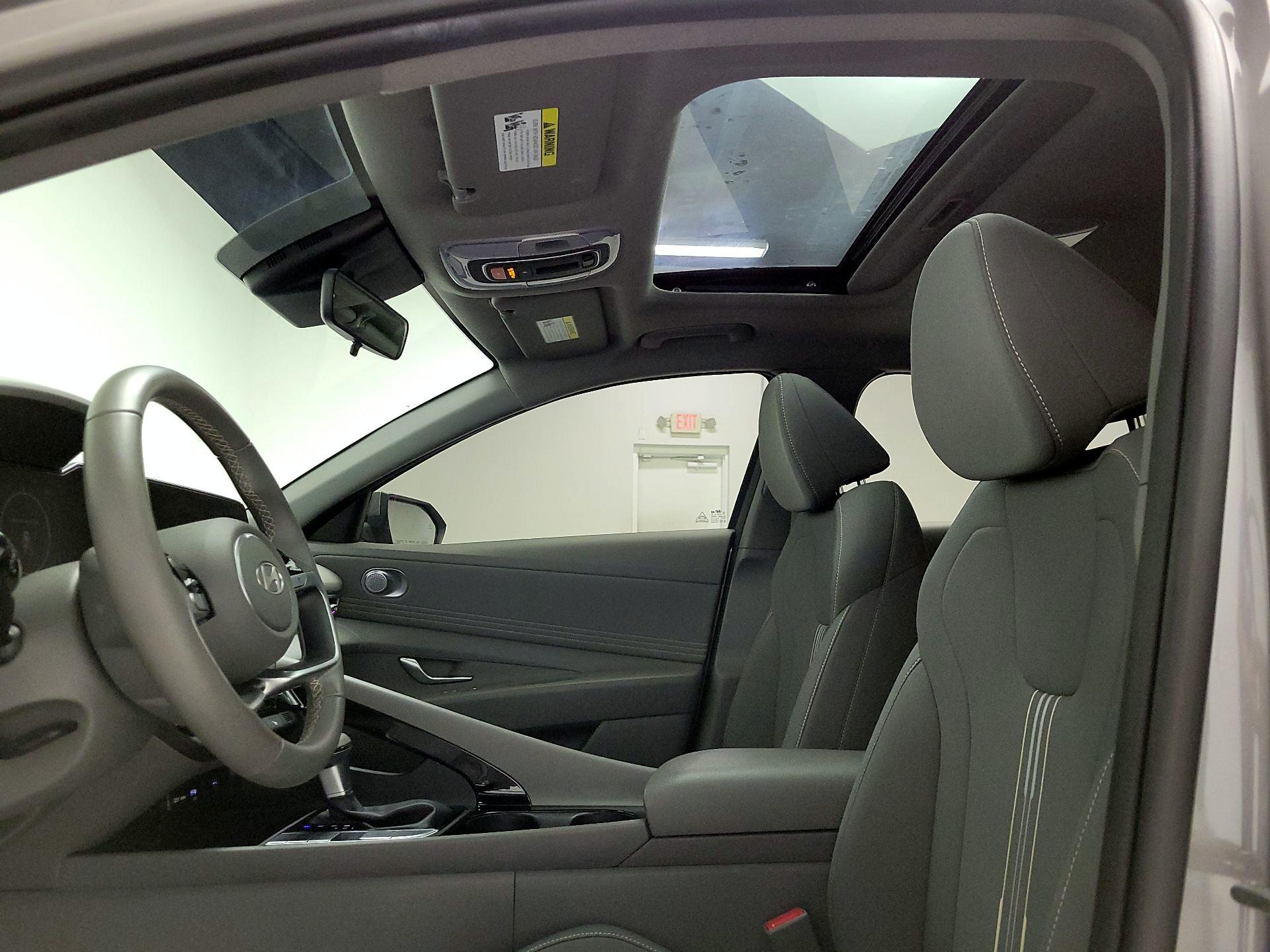 Thumbnail: 2024 Hyundai Elantra - 20