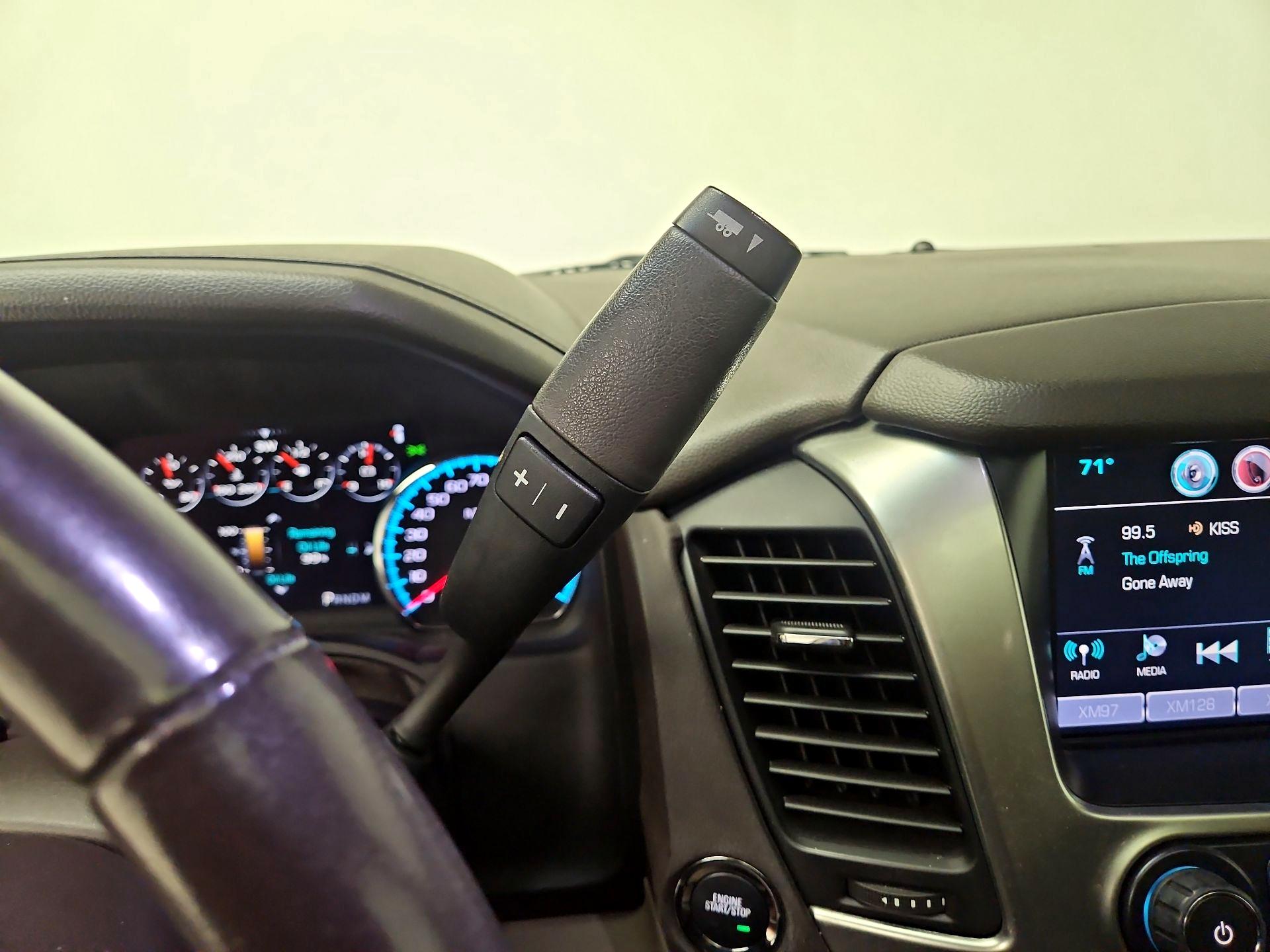 Thumbnail: 2016 Chevrolet Tahoe - 18