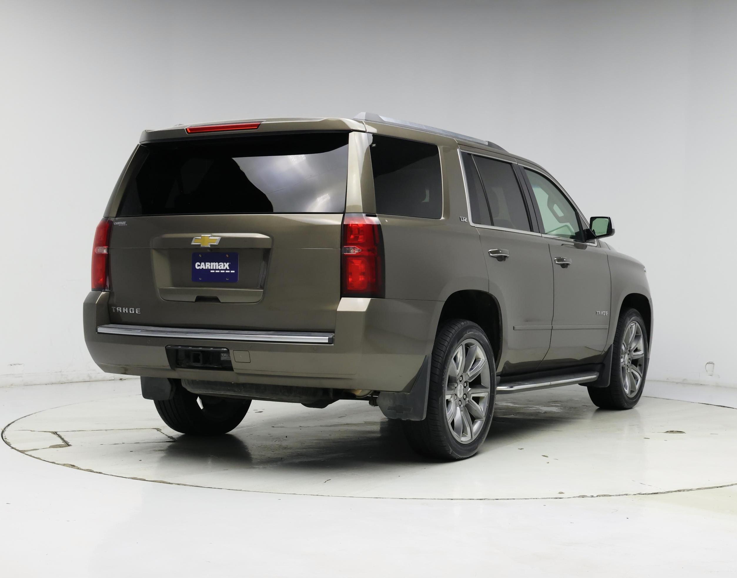 Thumbnail: 2016 Chevrolet Tahoe - 8
