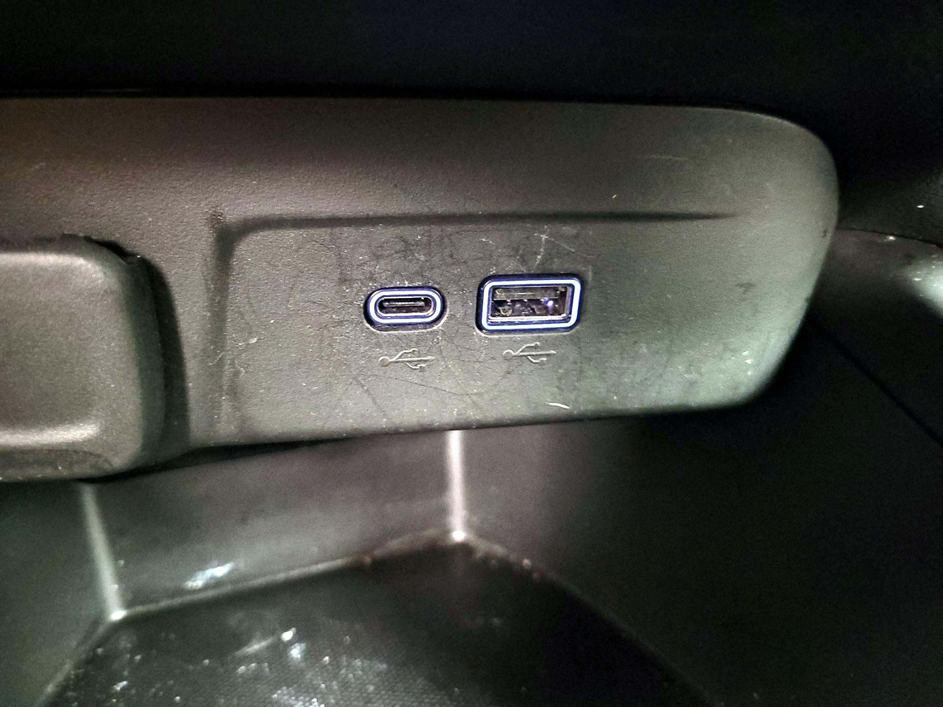 Thumbnail: 2024 Chevrolet Trax - 16