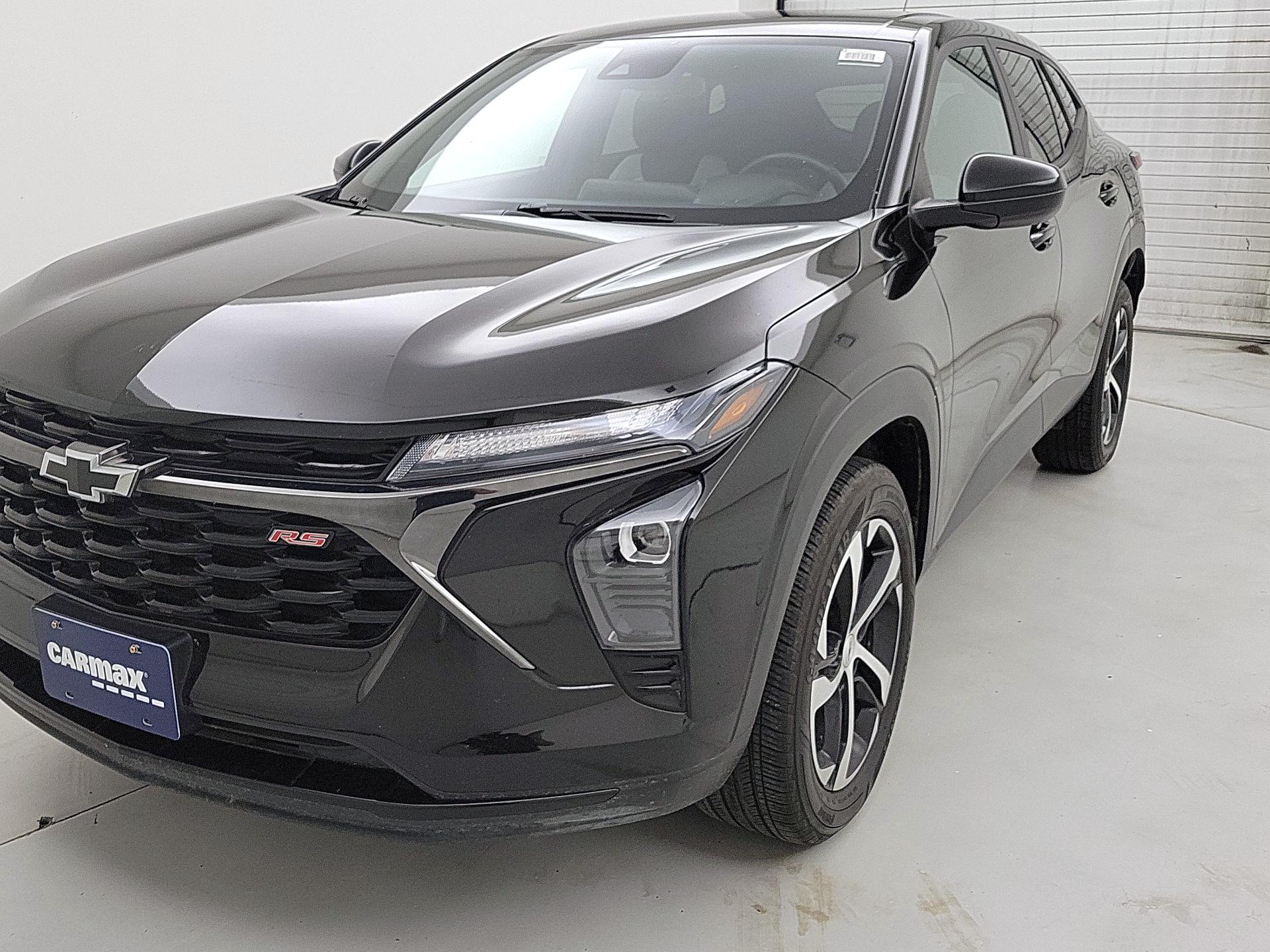 Thumbnail: 2024 Chevrolet Trax - 3