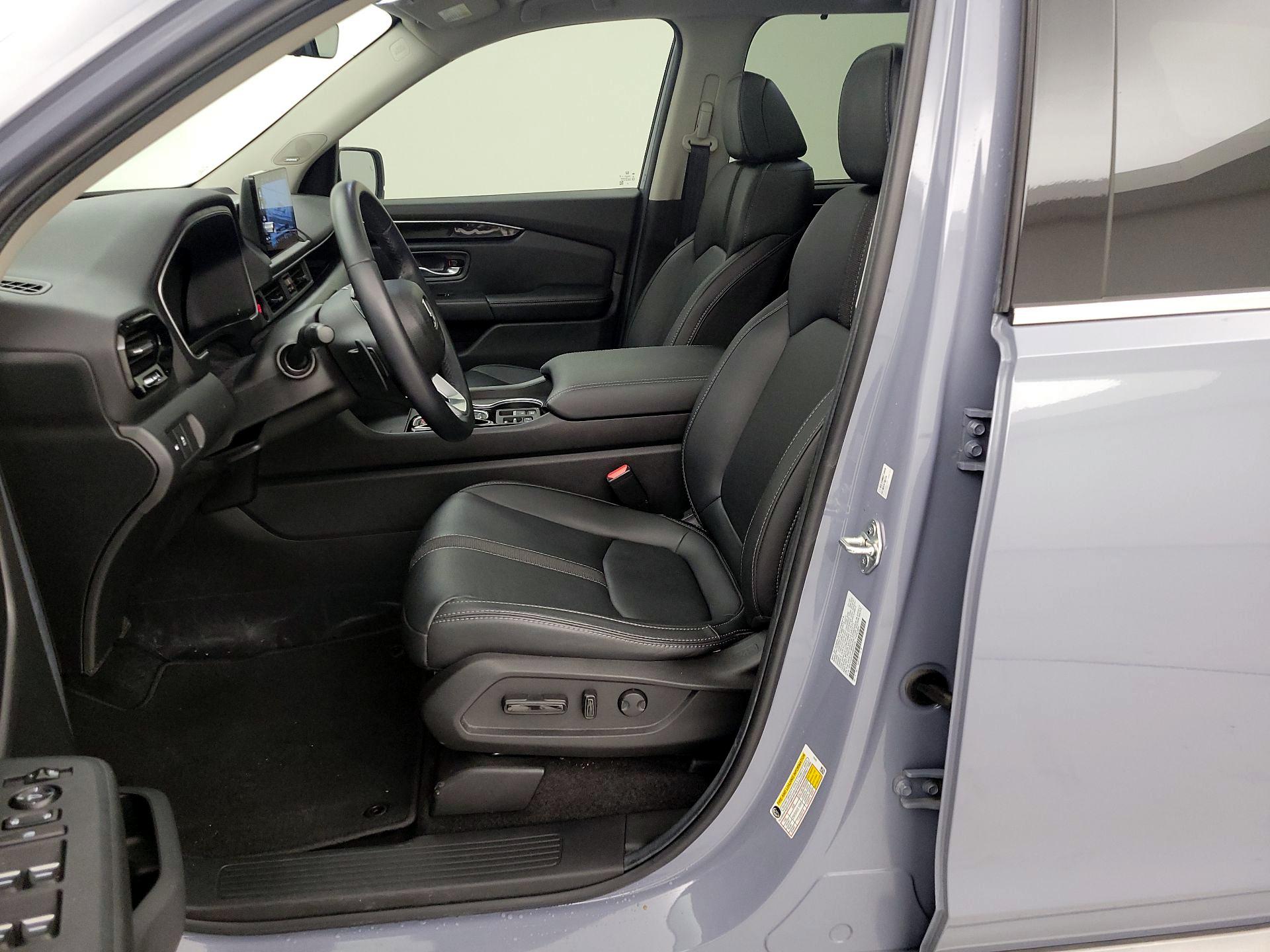 Thumbnail: 2025 Honda Pilot - 9