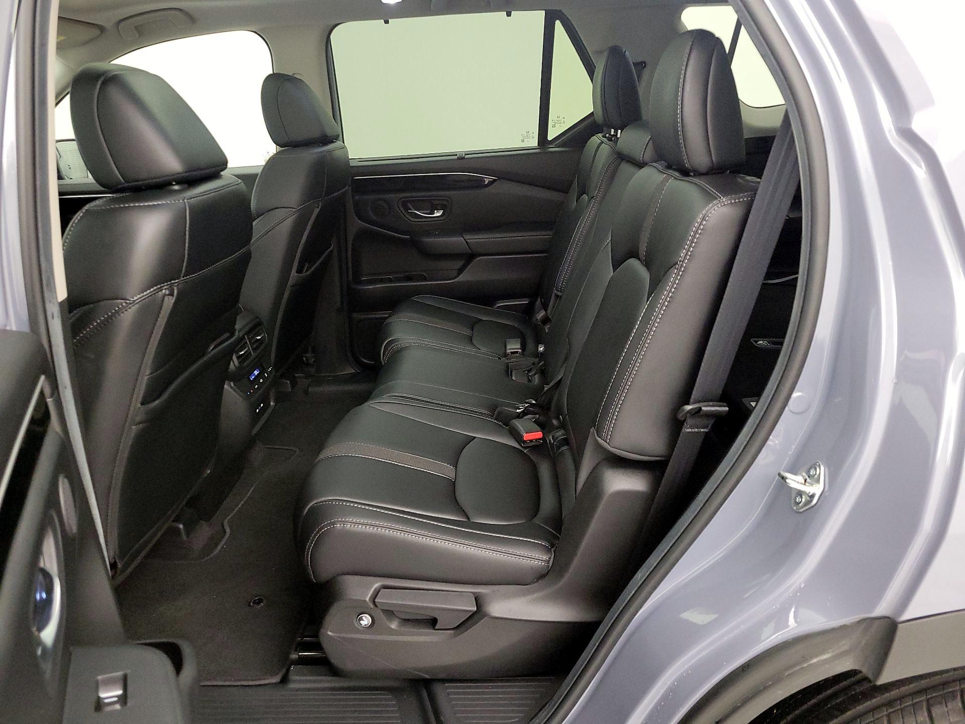 Thumbnail: 2025 Honda Pilot - 19