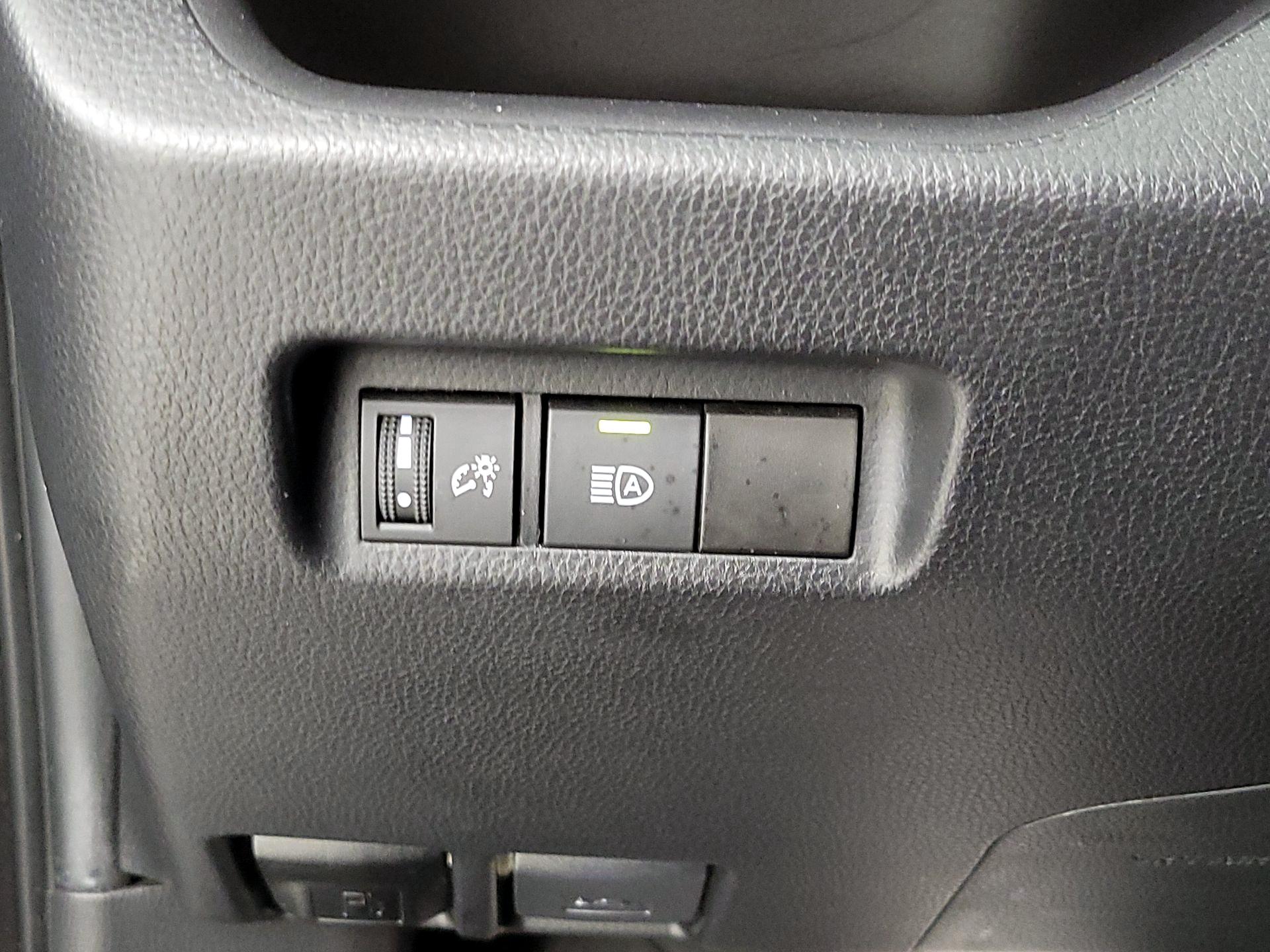 Thumbnail: 2024 Toyota RAV4 - 11