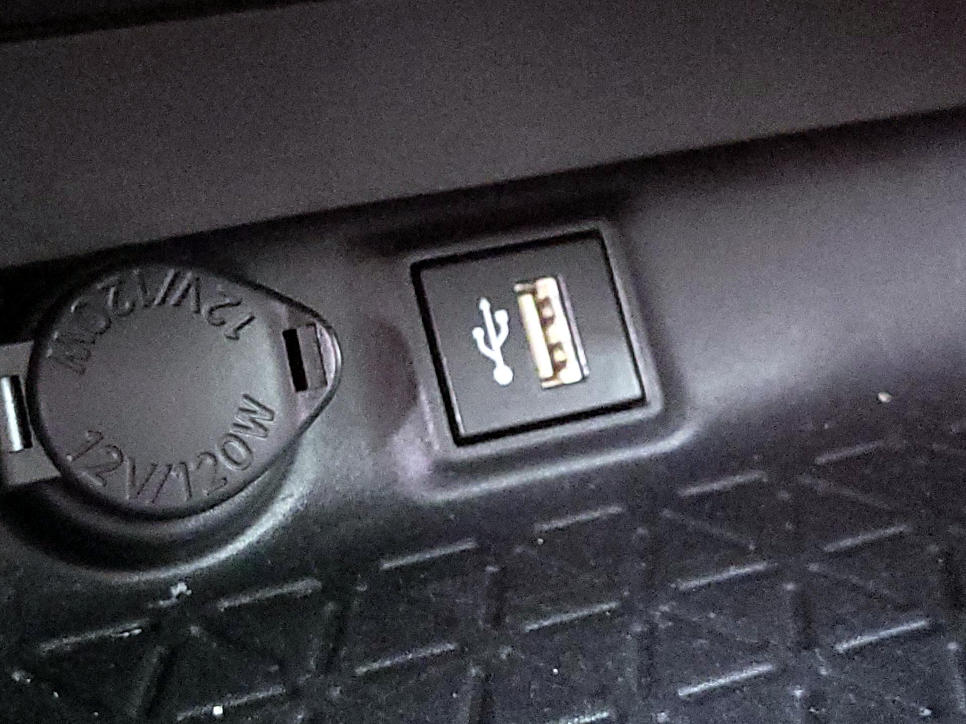 Thumbnail: 2024 Toyota RAV4 - 16