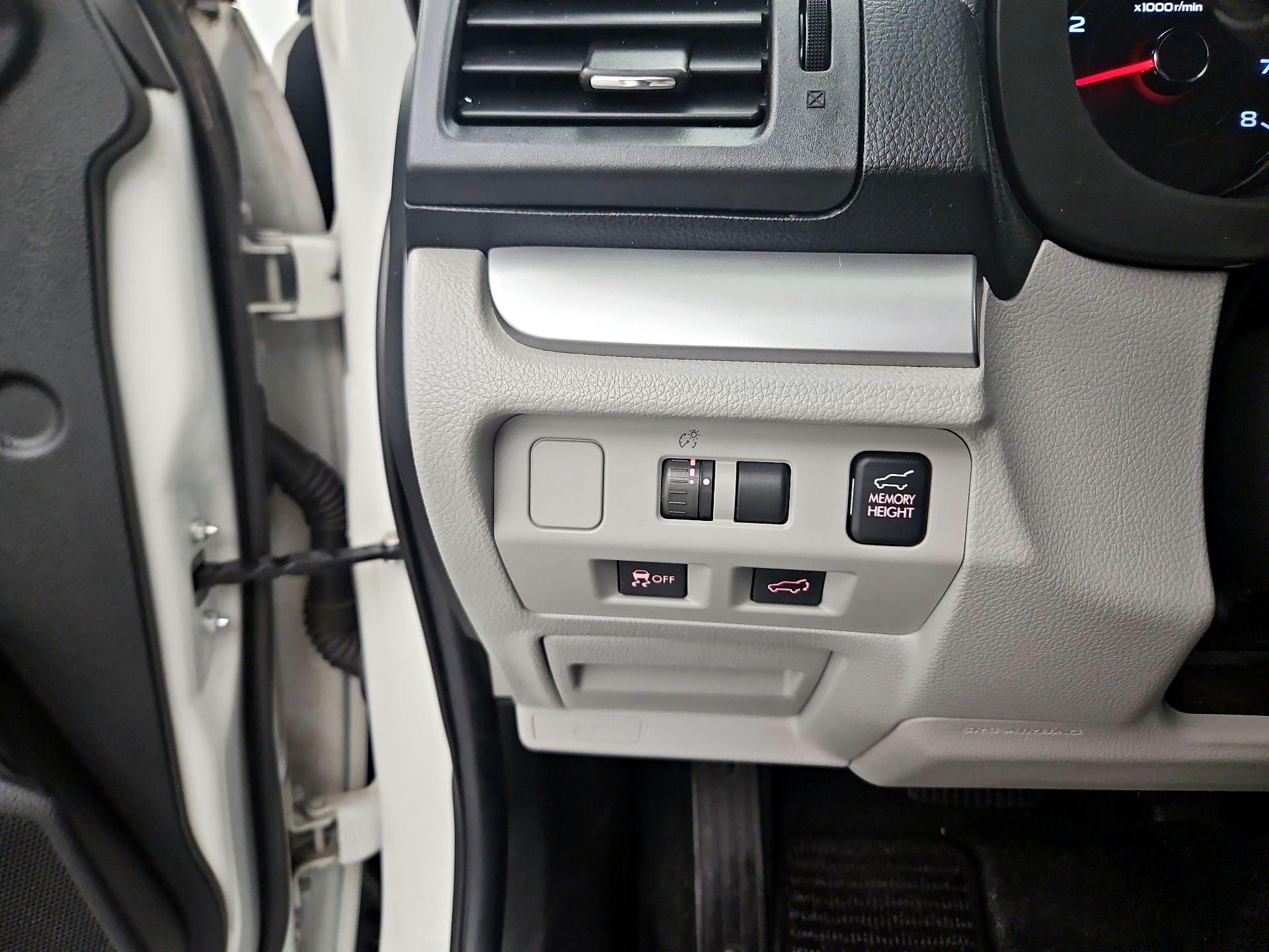 Thumbnail: 2015 Subaru Forester - 13