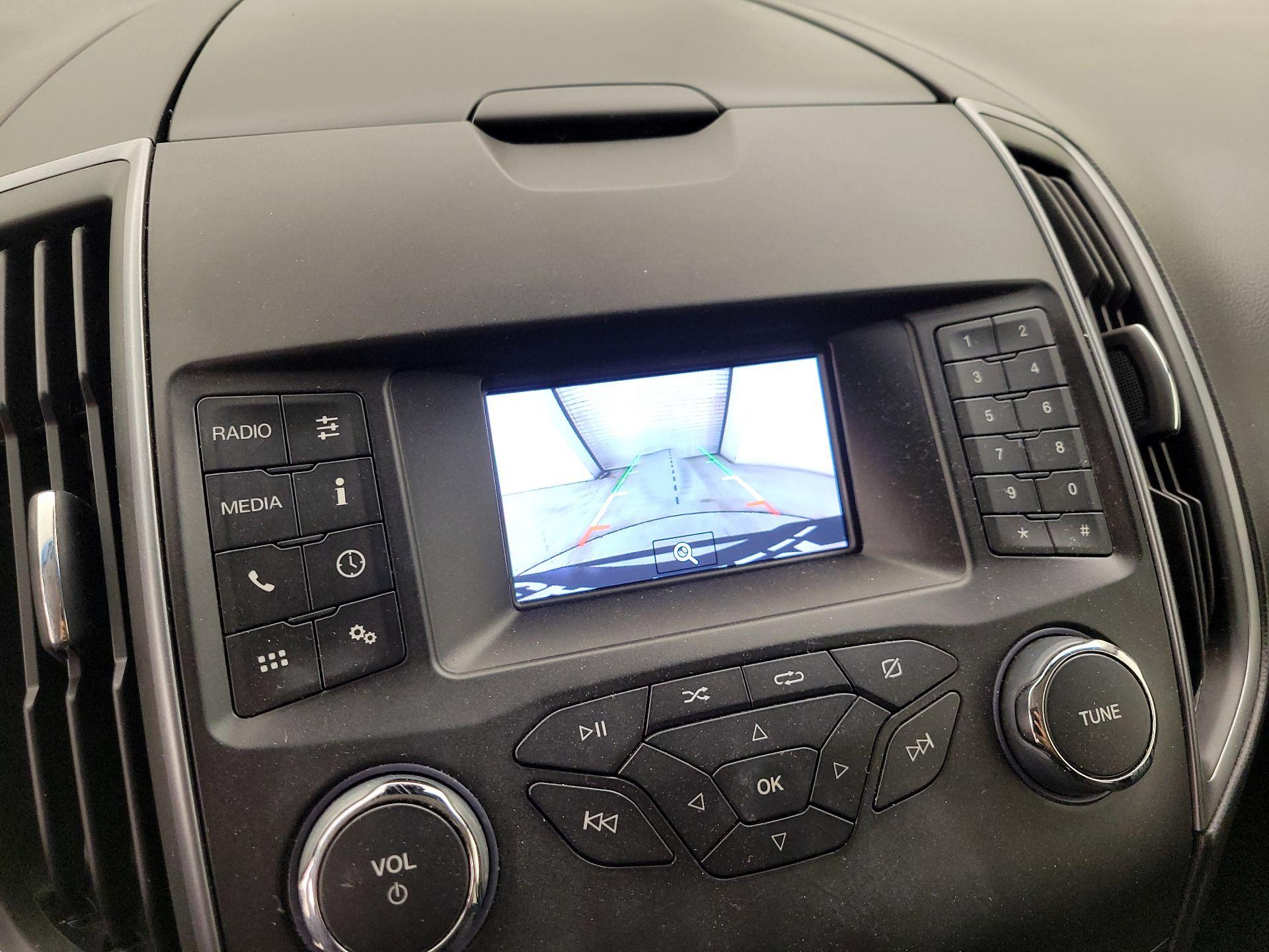 Thumbnail: 2019 Ford Edge - 14