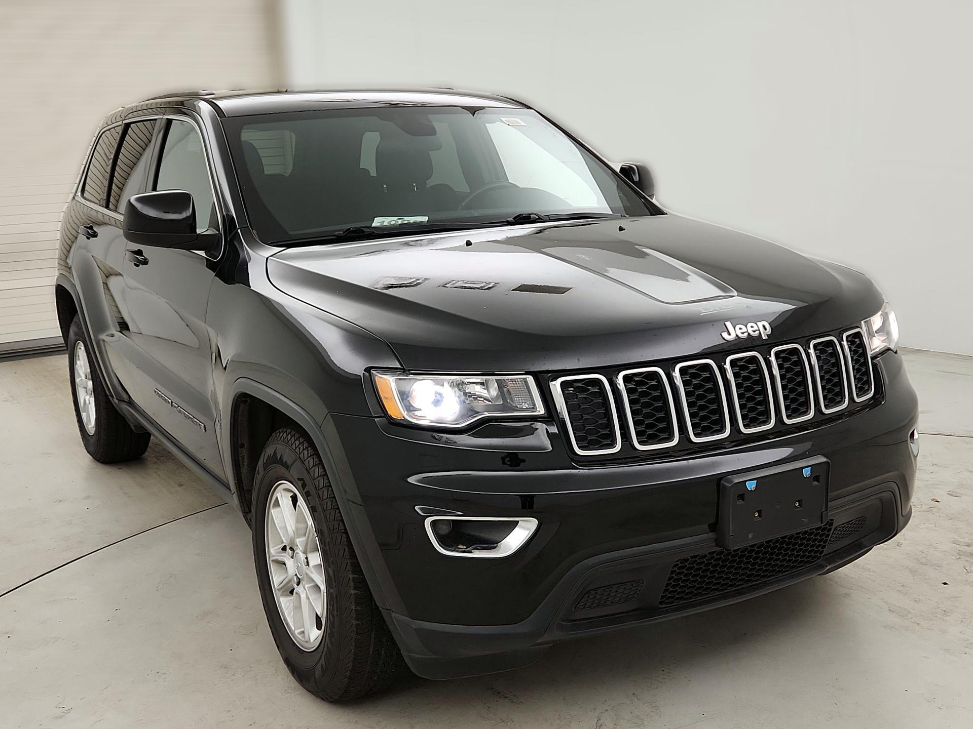 Thumbnail: 2018 Jeep Grand Cherokee - 1