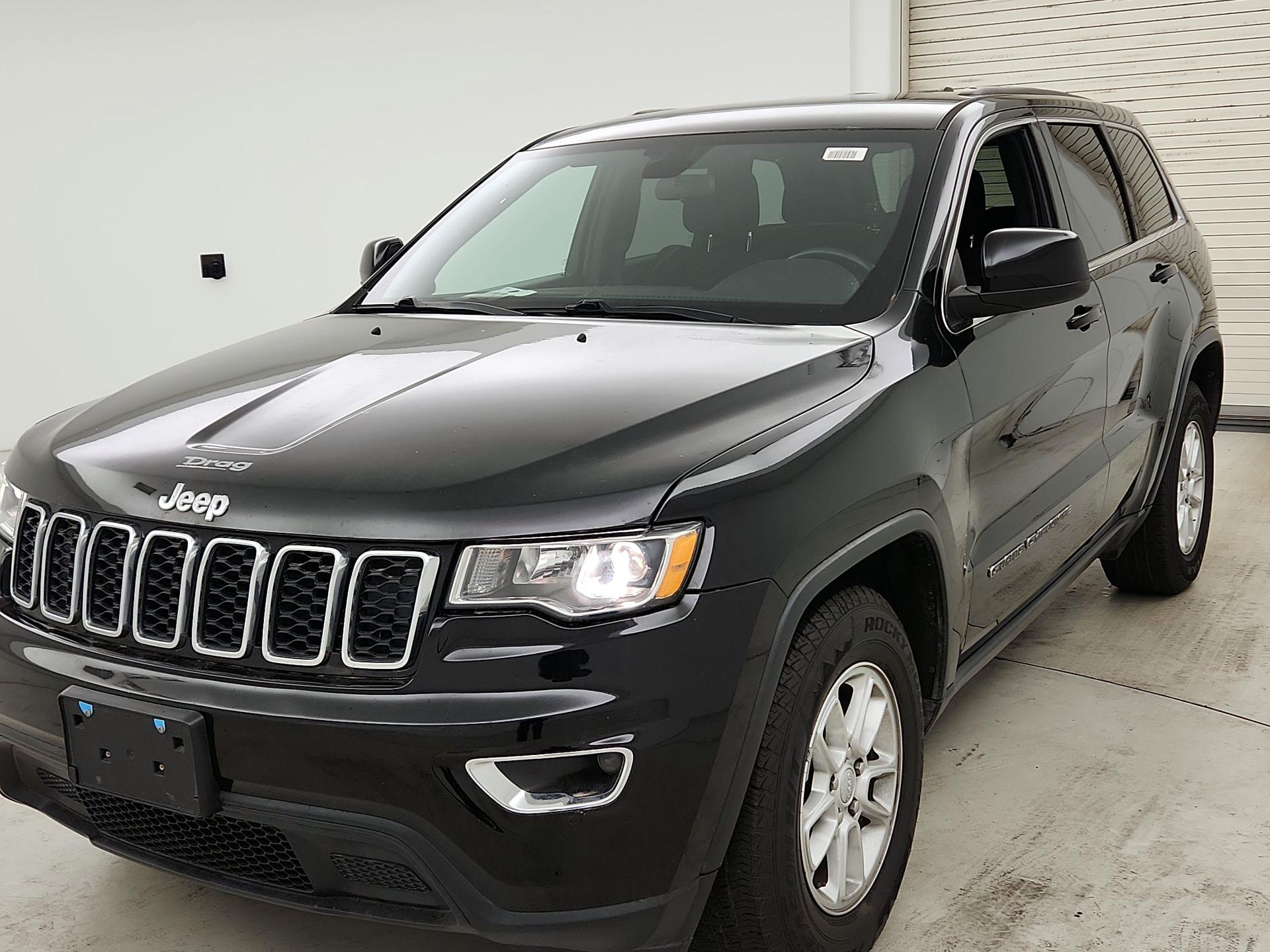 Thumbnail: 2018 Jeep Grand Cherokee - 3