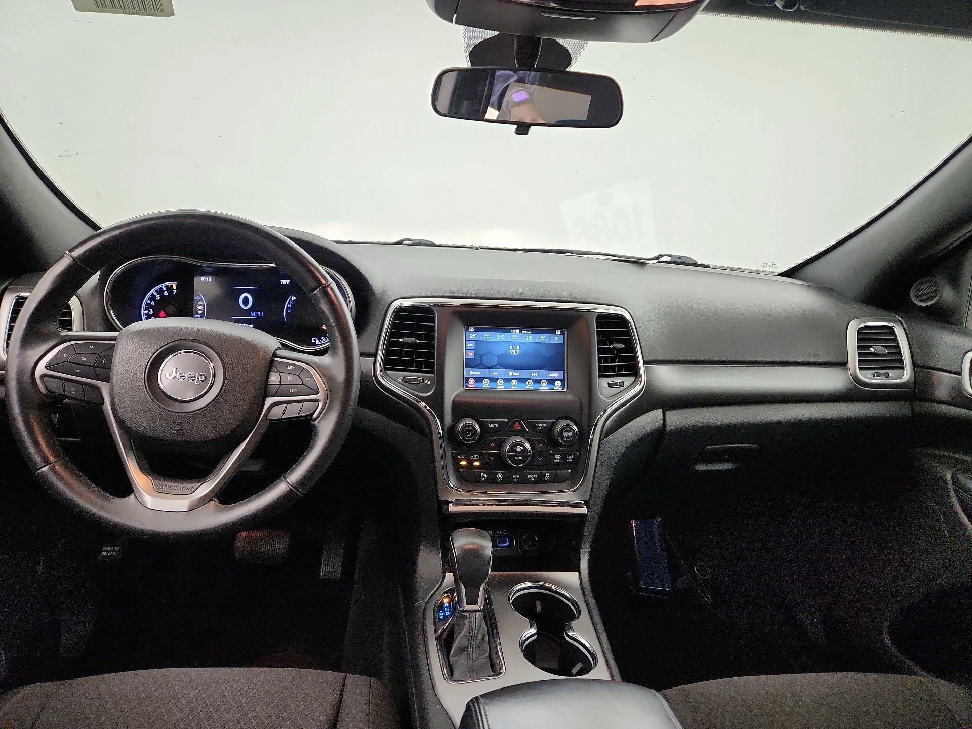Thumbnail: 2018 Jeep Grand Cherokee - 8