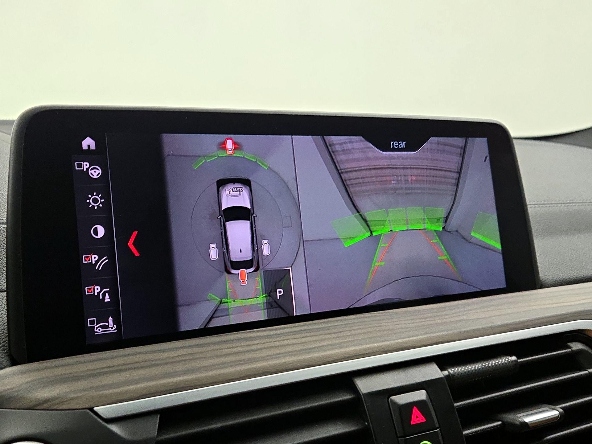 Thumbnail: 2019 BMW X4 - 15