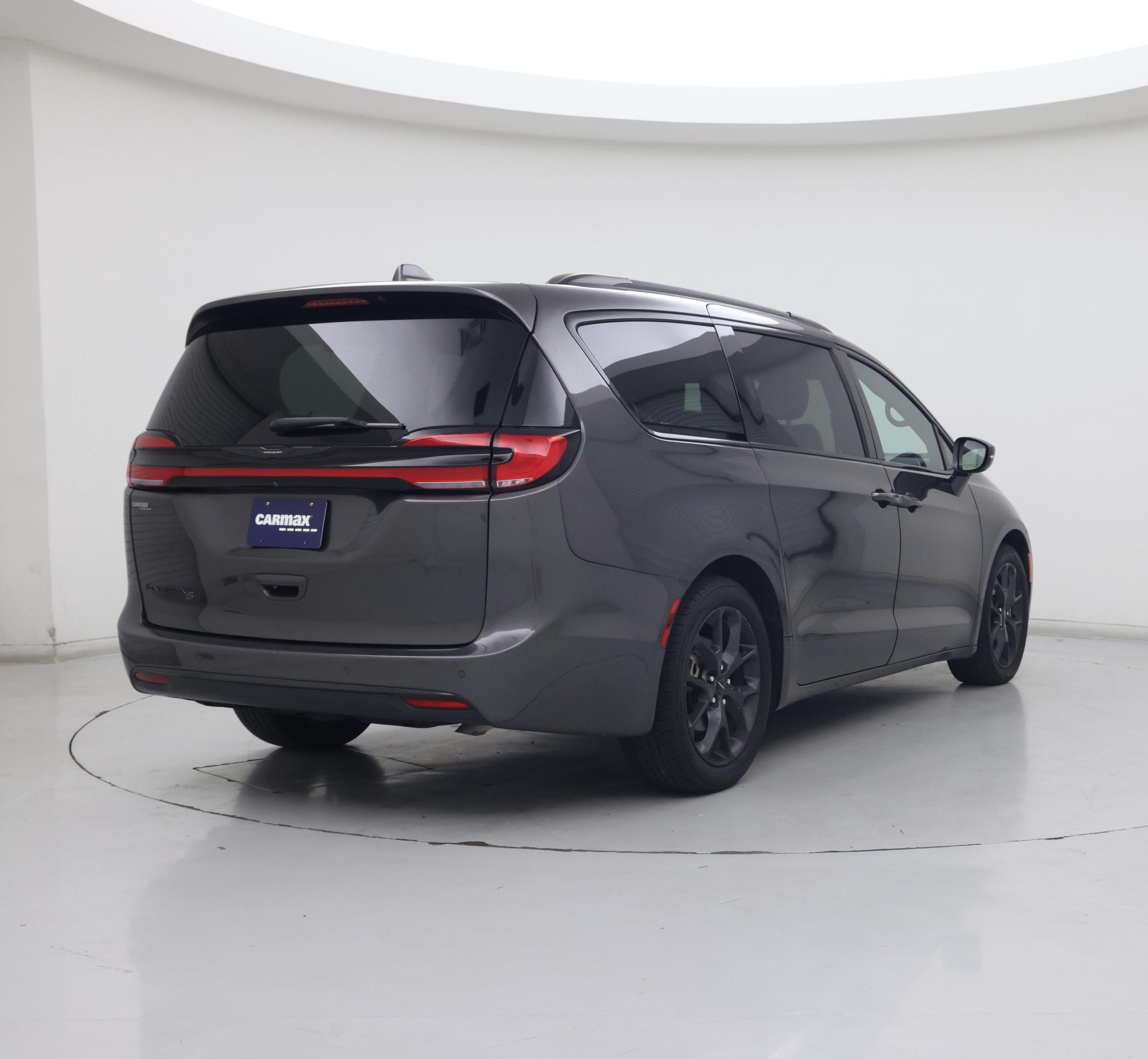 Thumbnail: 2022 Chrysler Pacifica - 8