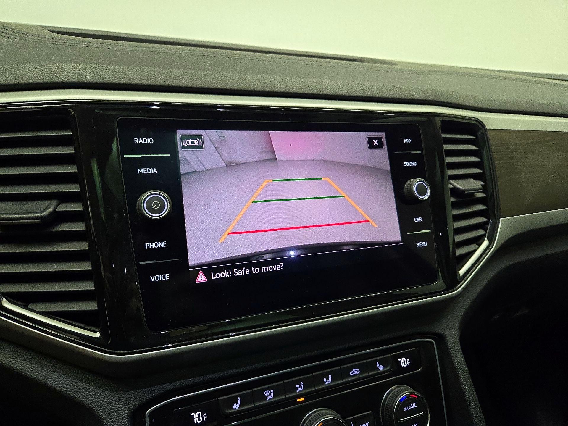 Thumbnail: 2022 Volkswagen Atlas - 14