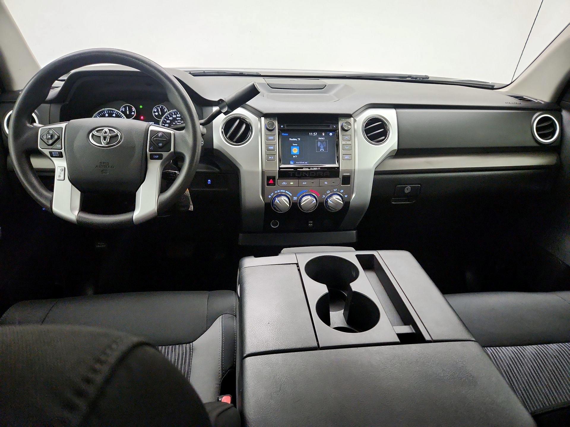 Thumbnail: 2015 Toyota Tundra - 9