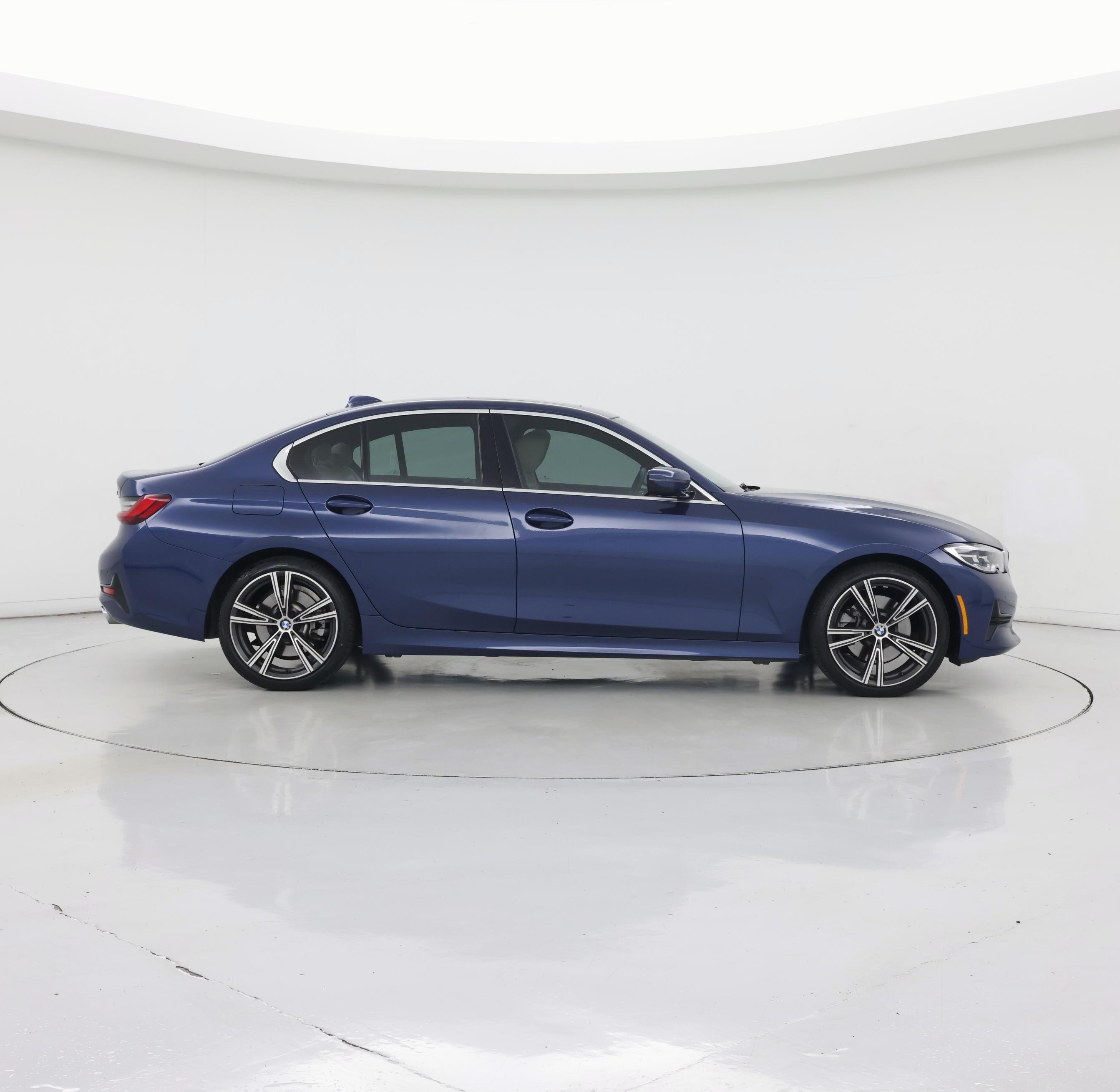 Thumbnail: 2022 BMW 3 Series - 7