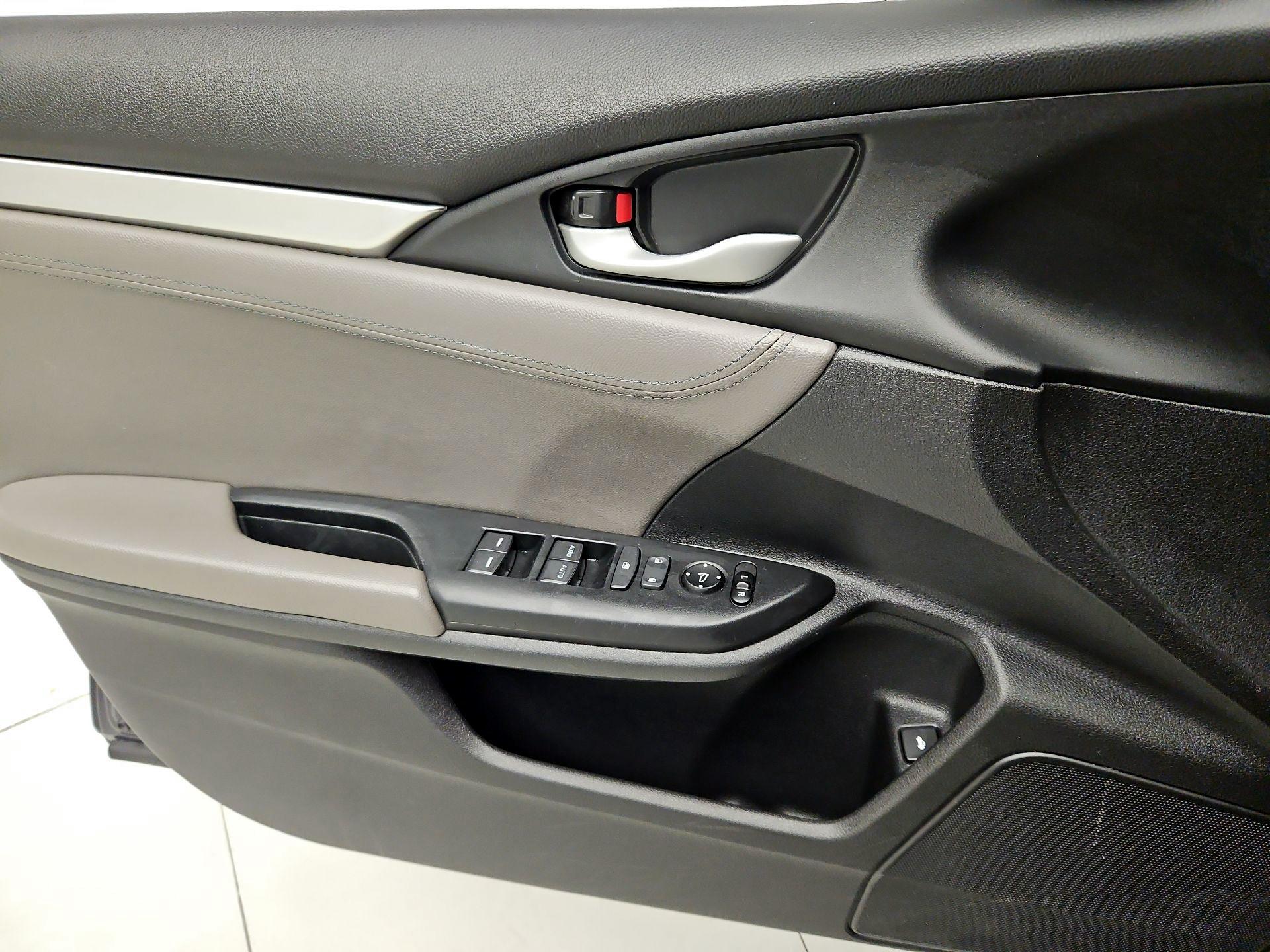 Thumbnail: 2020 Honda Civic - 12