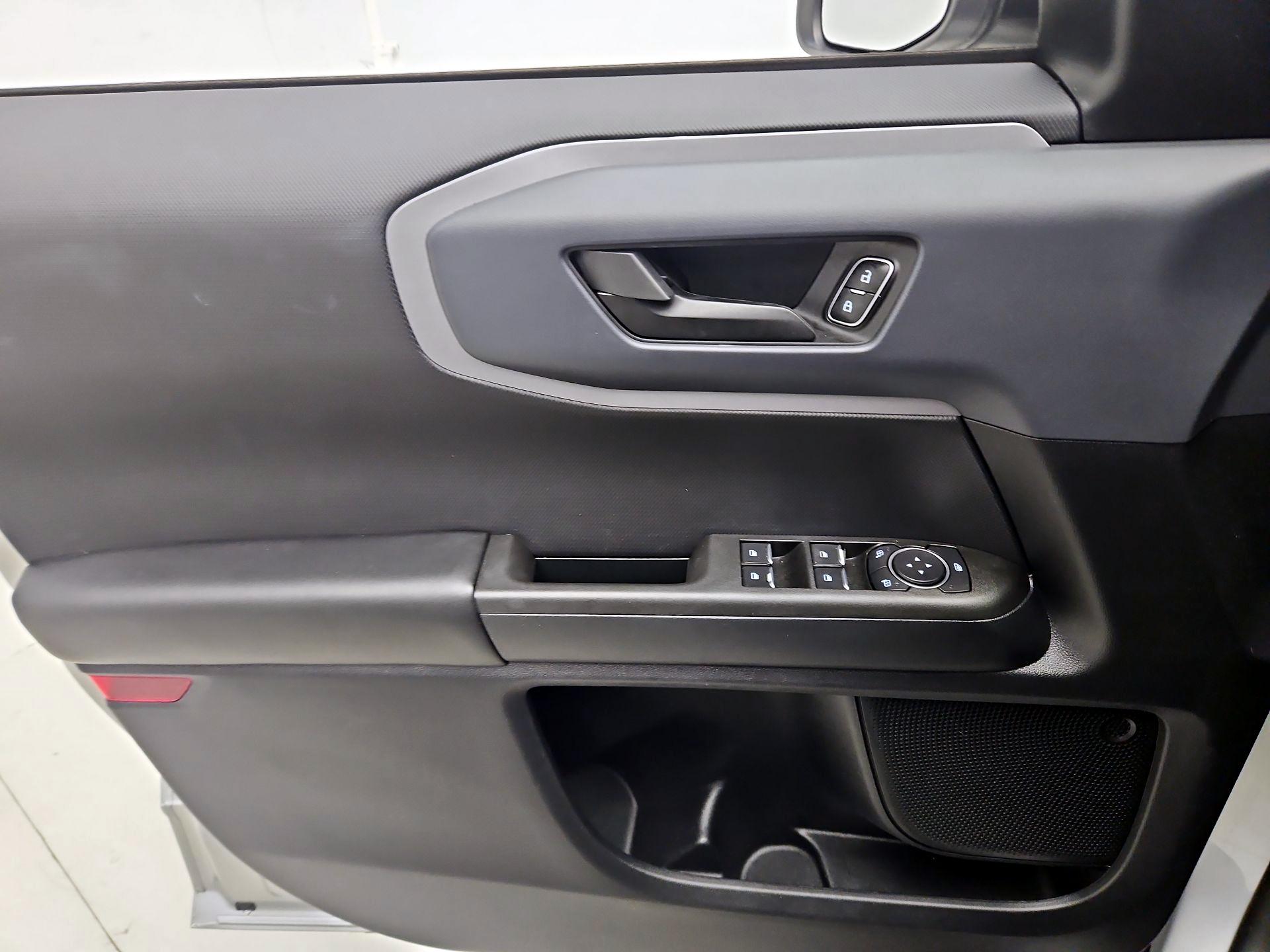 Thumbnail: 2021 Ford Bronco Sport - 12