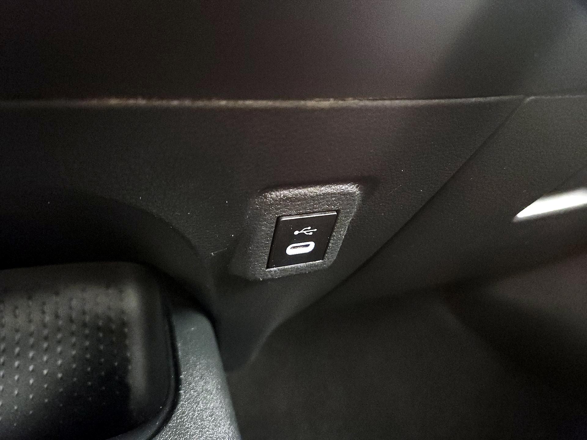 Thumbnail: 2024 Toyota Corolla - 18