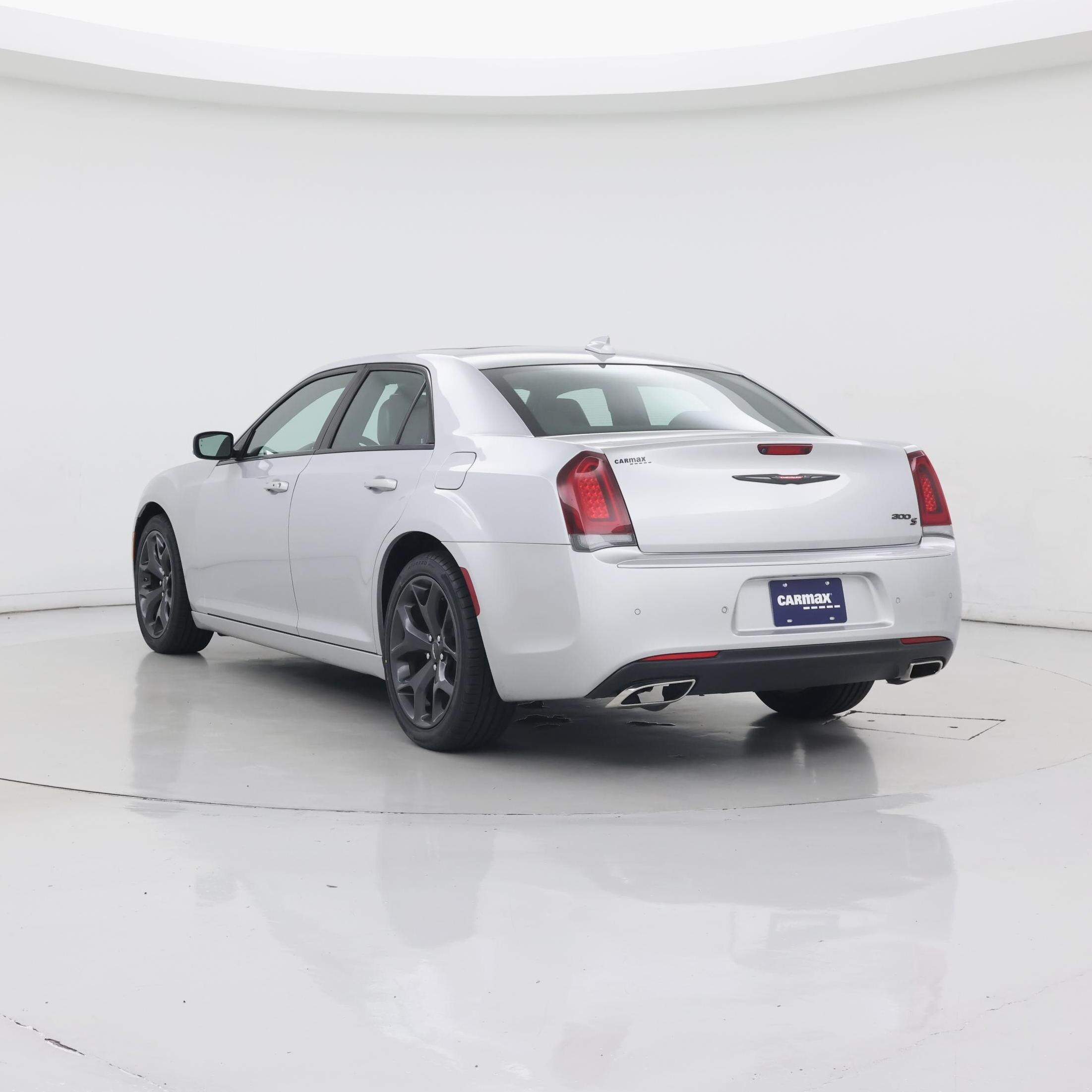 Thumbnail: 2023 Chrysler 300 - 2